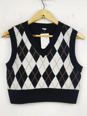 Buy online pre-used pre-loved 100% authentic & Original branded Unknown Brand (WCT-626) available in Pakistan. Top international brands avilable.