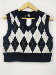 Buy online pre-used pre-loved 100% authentic & Original branded H&M (WCT-673) available in Pakistan. Top international brands avilable.