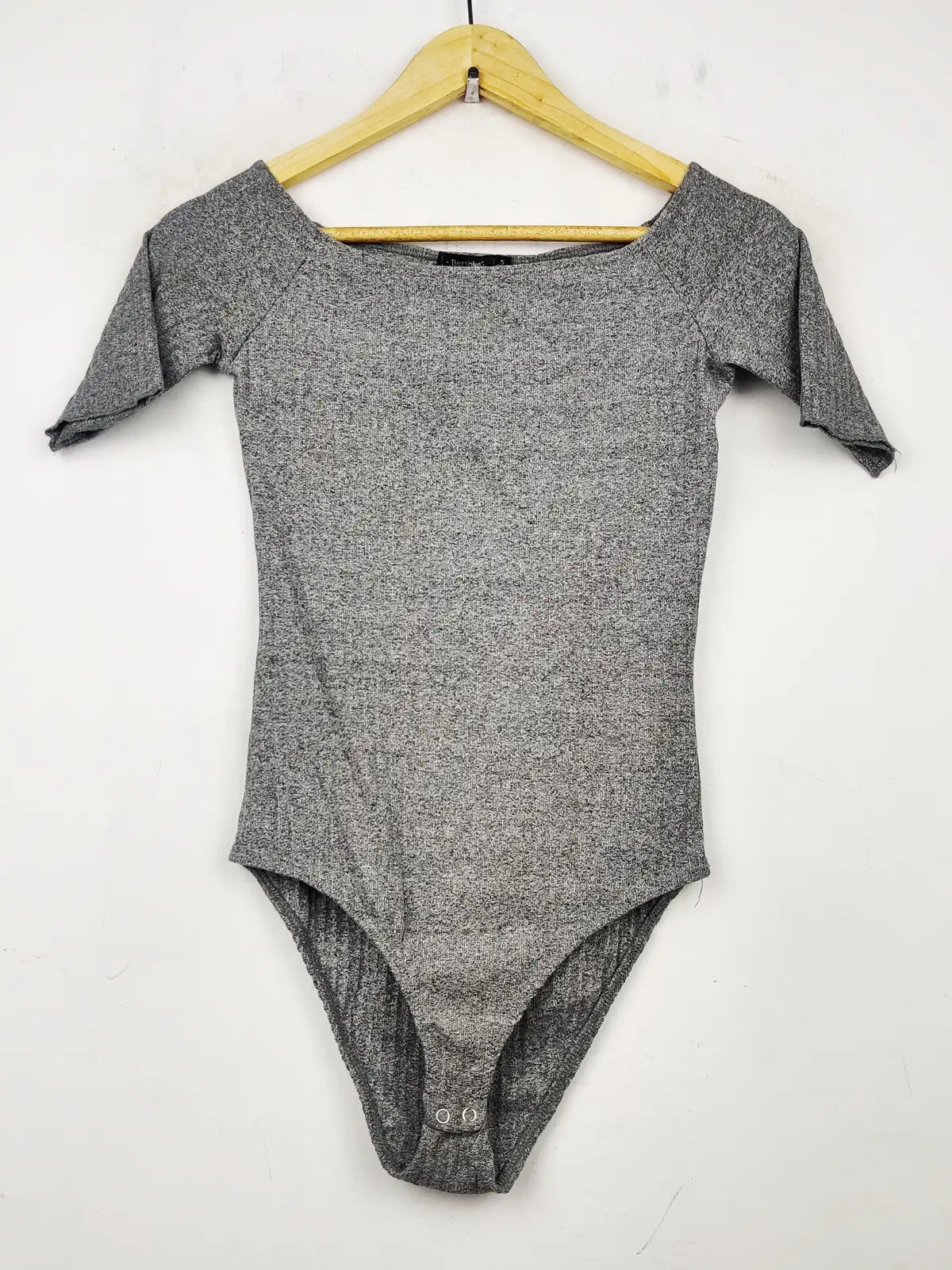 Buy online pre-used pre-loved 100% authentic & Original branded Bershka (WCT-681) available in Pakistan. Top international brands avilable.