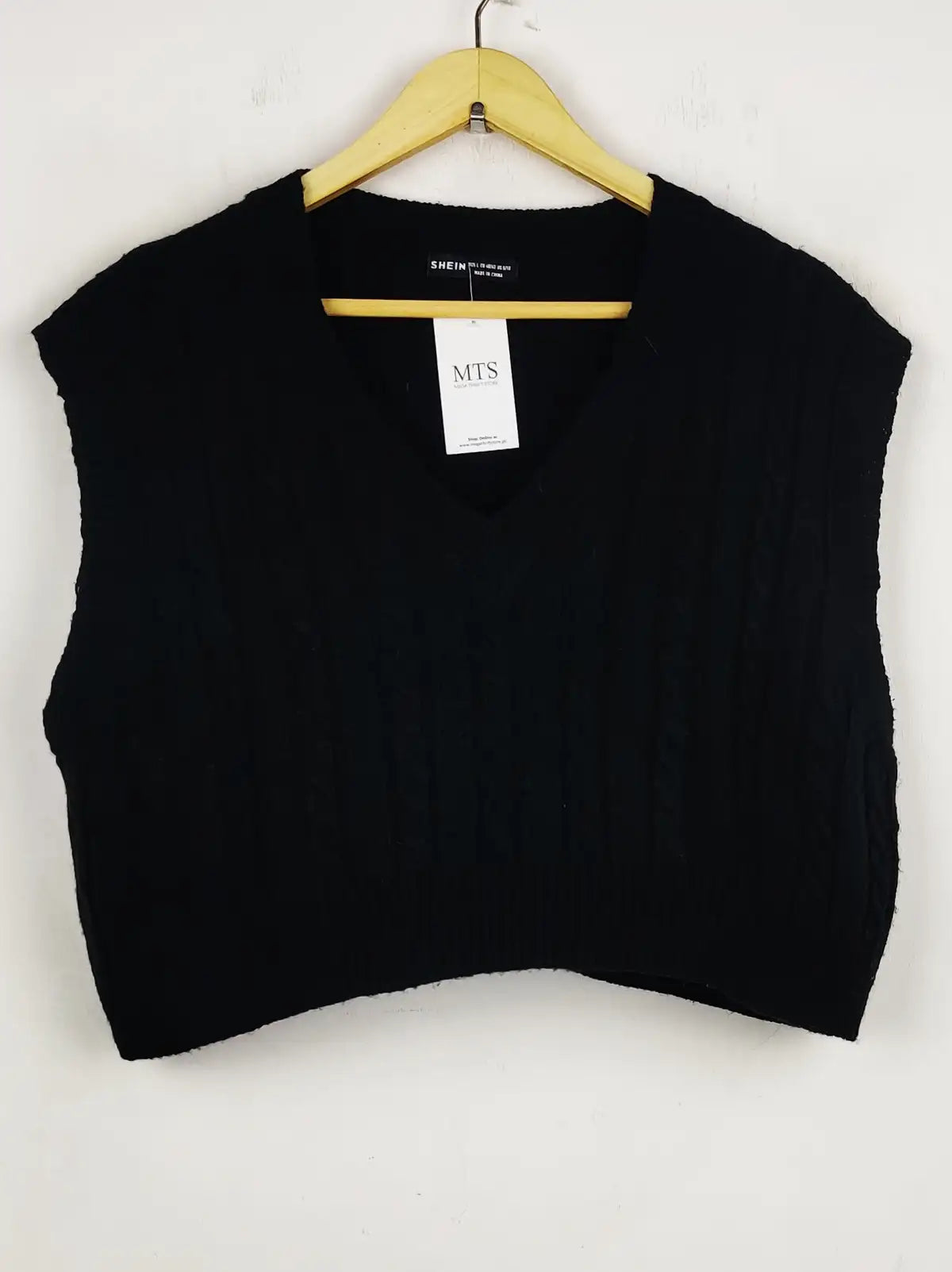 Buy online pre-used pre-loved 100% authentic & Original branded Shein (WCT-795) available in Pakistan. Top international brands avilable.
