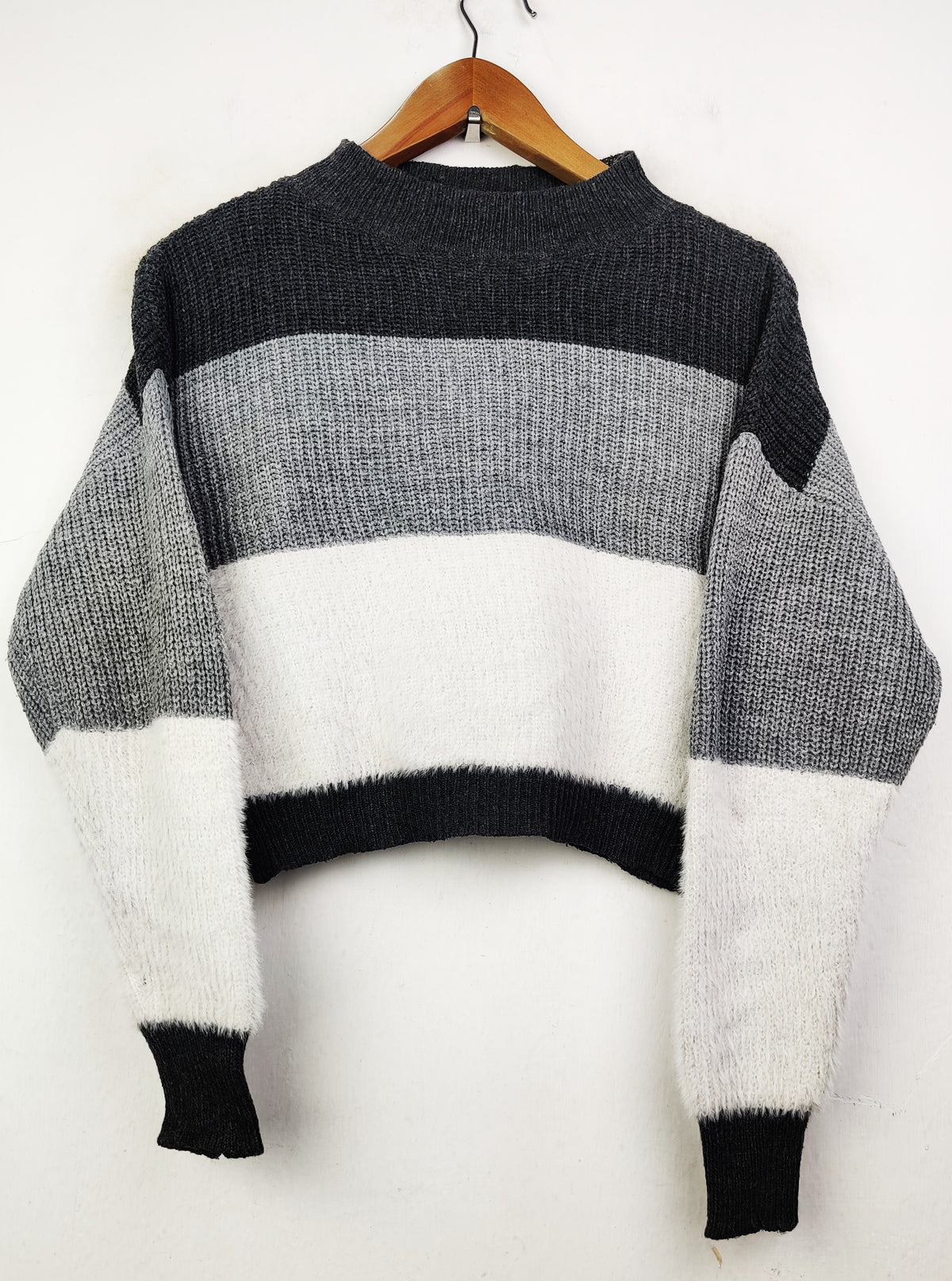 Buy online pre-used pre-loved 100% authentic & Original branded Shein (WCT-84) available in Pakistan. Top international brands avilable.