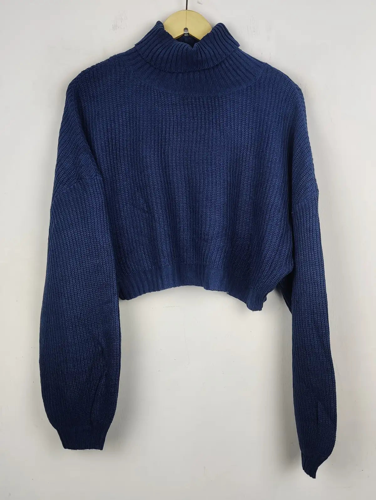 Buy online pre-used pre-loved 100% authentic & Original branded Zaful (WCT-874) available in Pakistan. Top international brands avilable.