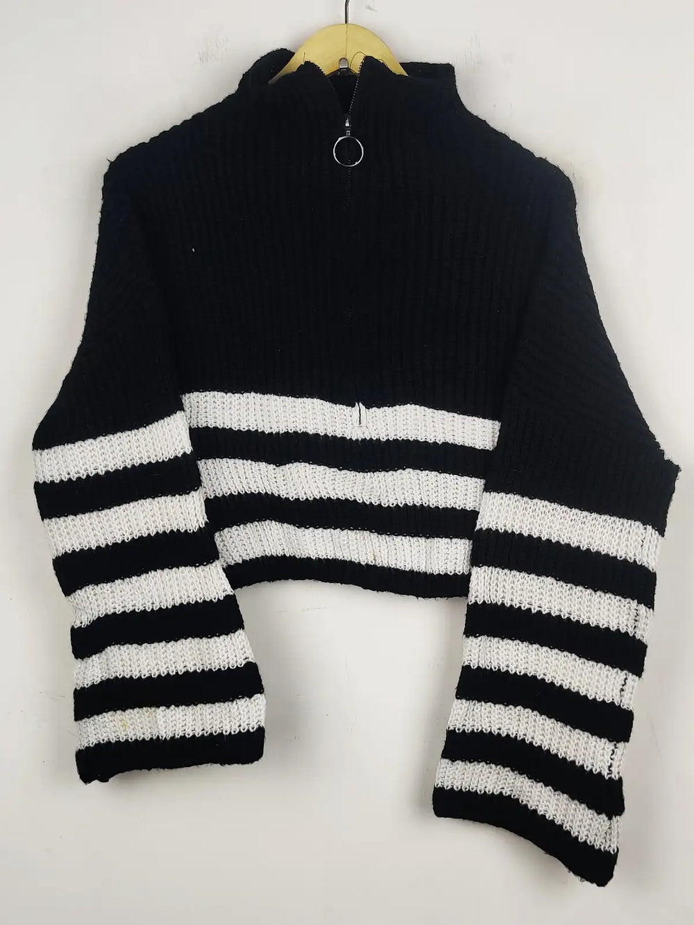 Buy online pre-used pre-loved 100% authentic & Original branded Shein (WCT-882) available in Pakistan. Top international brands avilable.