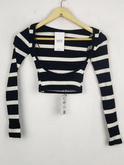 Buy online pre-used pre-loved 100% authentic & Original branded Bershka (WCT-892) available in Pakistan. Top international brands avilable.