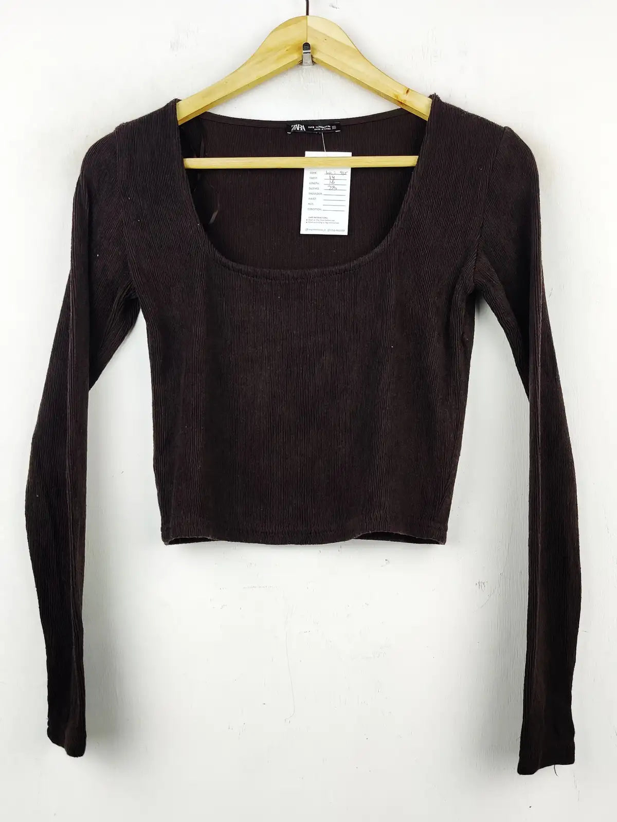 Buy online pre-used pre-loved 100% authentic & Original branded Zara (WCT-965) available in Pakistan. Top international brands avilable.