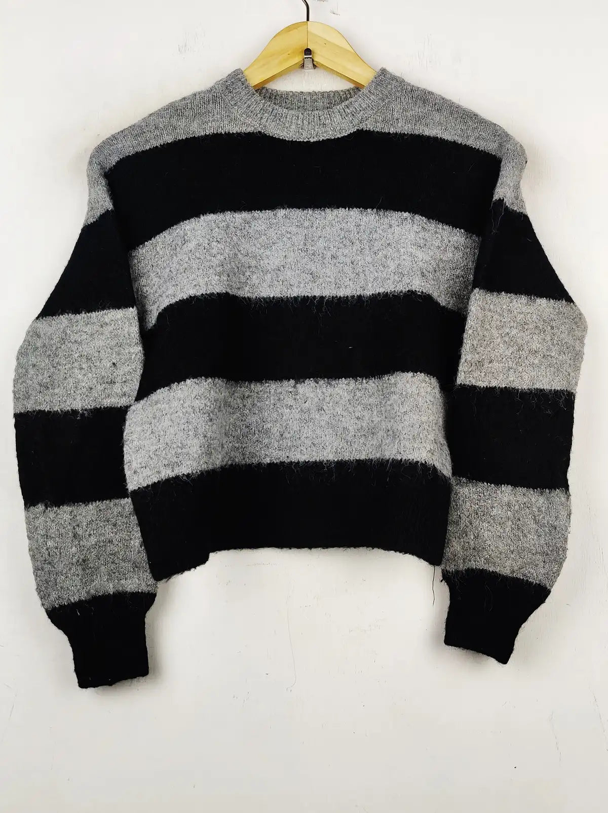 Buy online pre-used pre-loved 100% authentic & Original branded Primark (WCT-987) available in Pakistan. Top international brands avilable.
