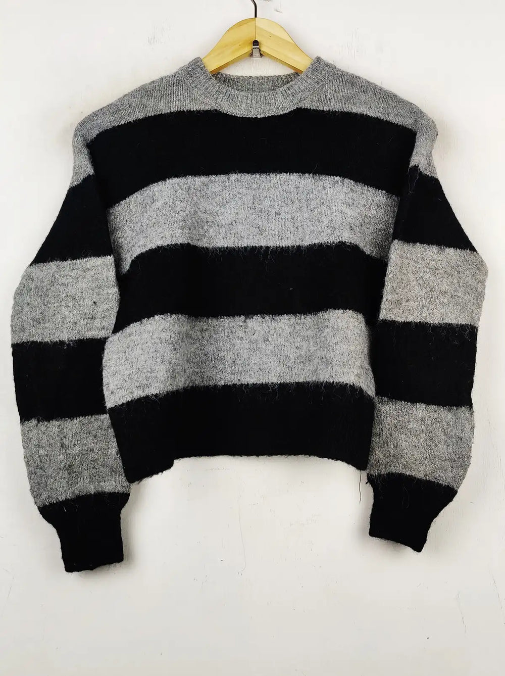 Buy online pre-used pre-loved 100% authentic & Original branded Primark (WCT-987) available in Pakistan. Top international brands avilable.