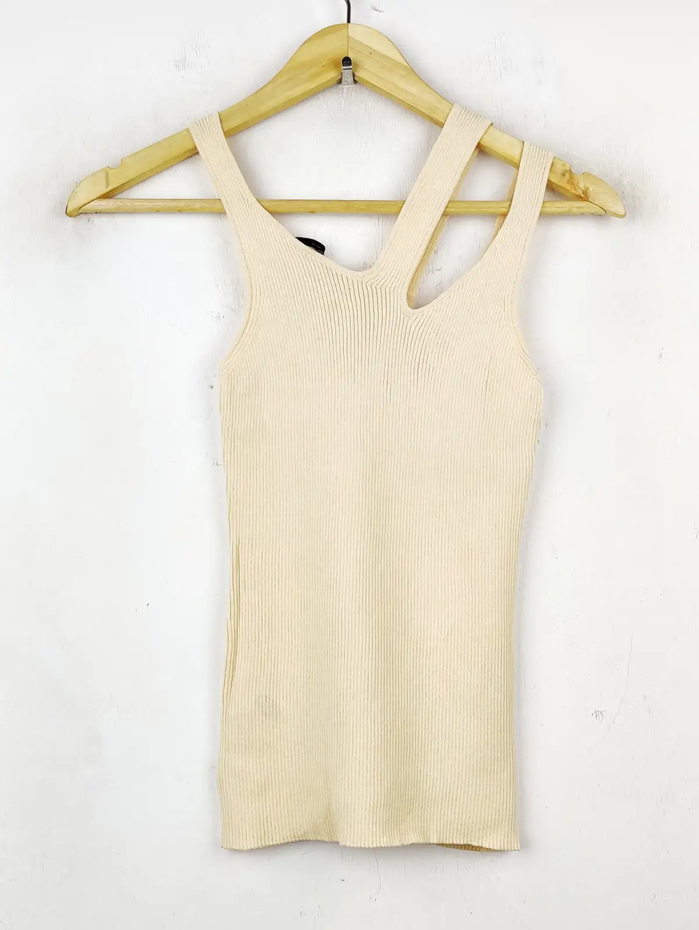 Buy online pre-used pre-loved 100% authentic & Original branded Zara (WCT-988) available in Pakistan. Top international brands avilable.