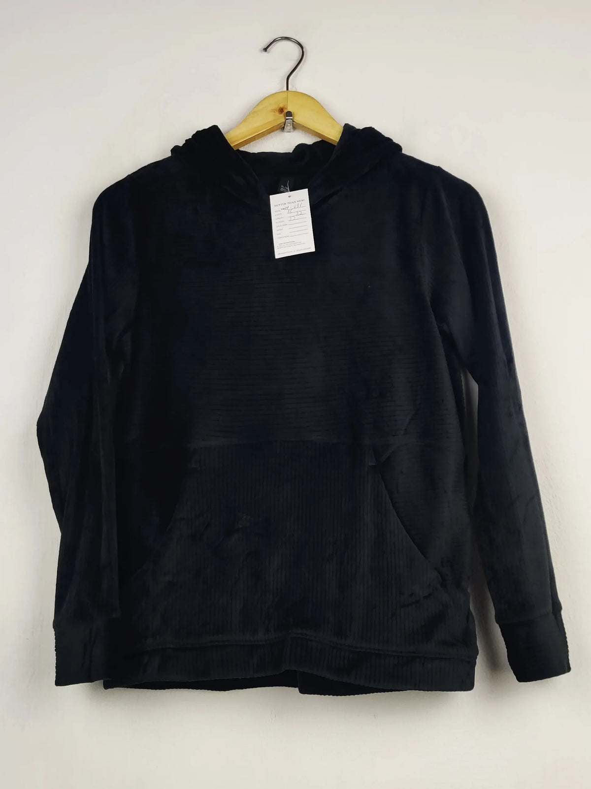 Buy online pre-used pre-loved 100% authentic & Original branded All In Motion (WH-131) available in Pakistan. Top international brands avilable.