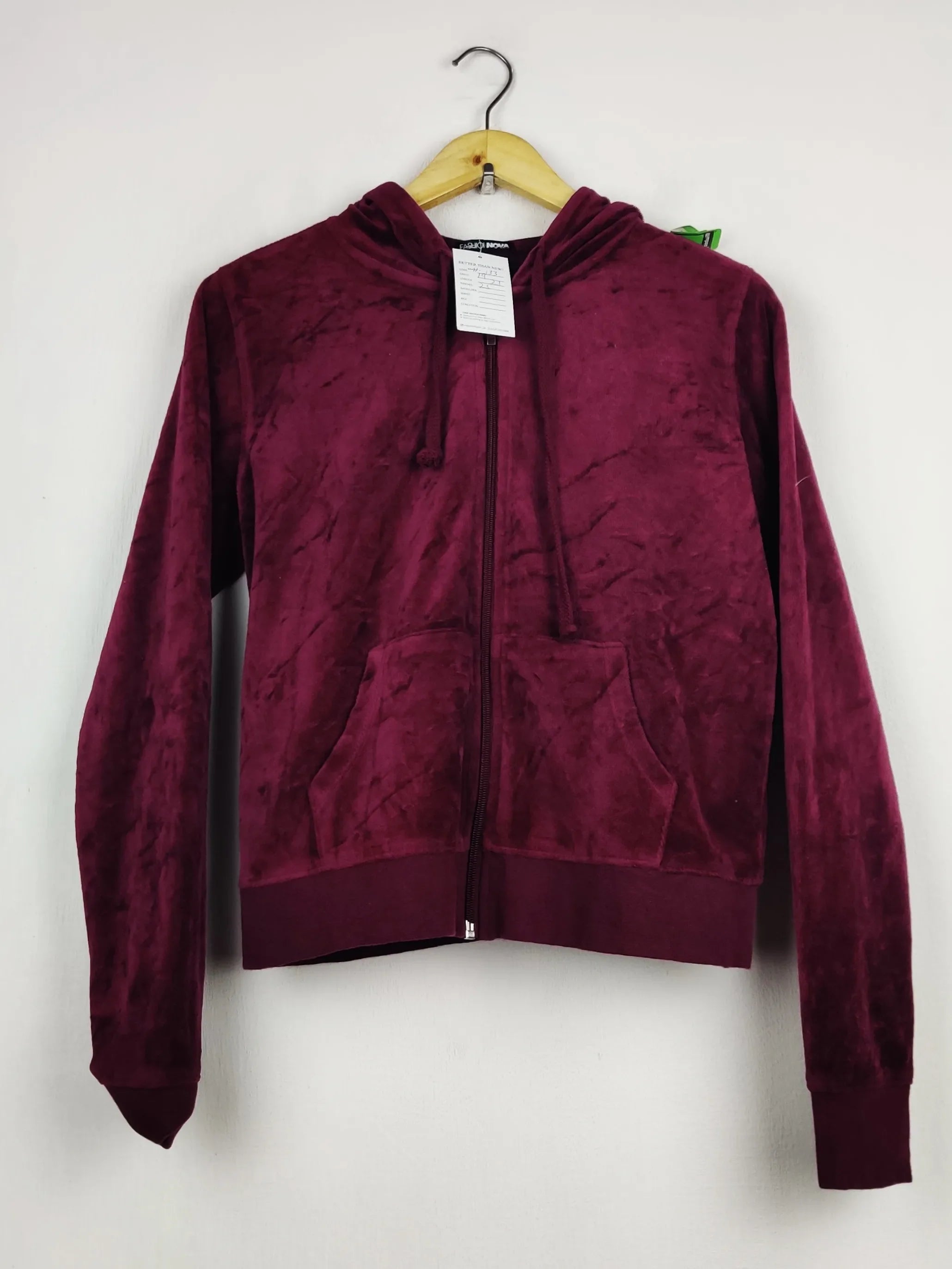 Buy online pre-used pre-loved 100% authentic & Original branded Nova (WH-133) available in Pakistan. Top international brands avilable.