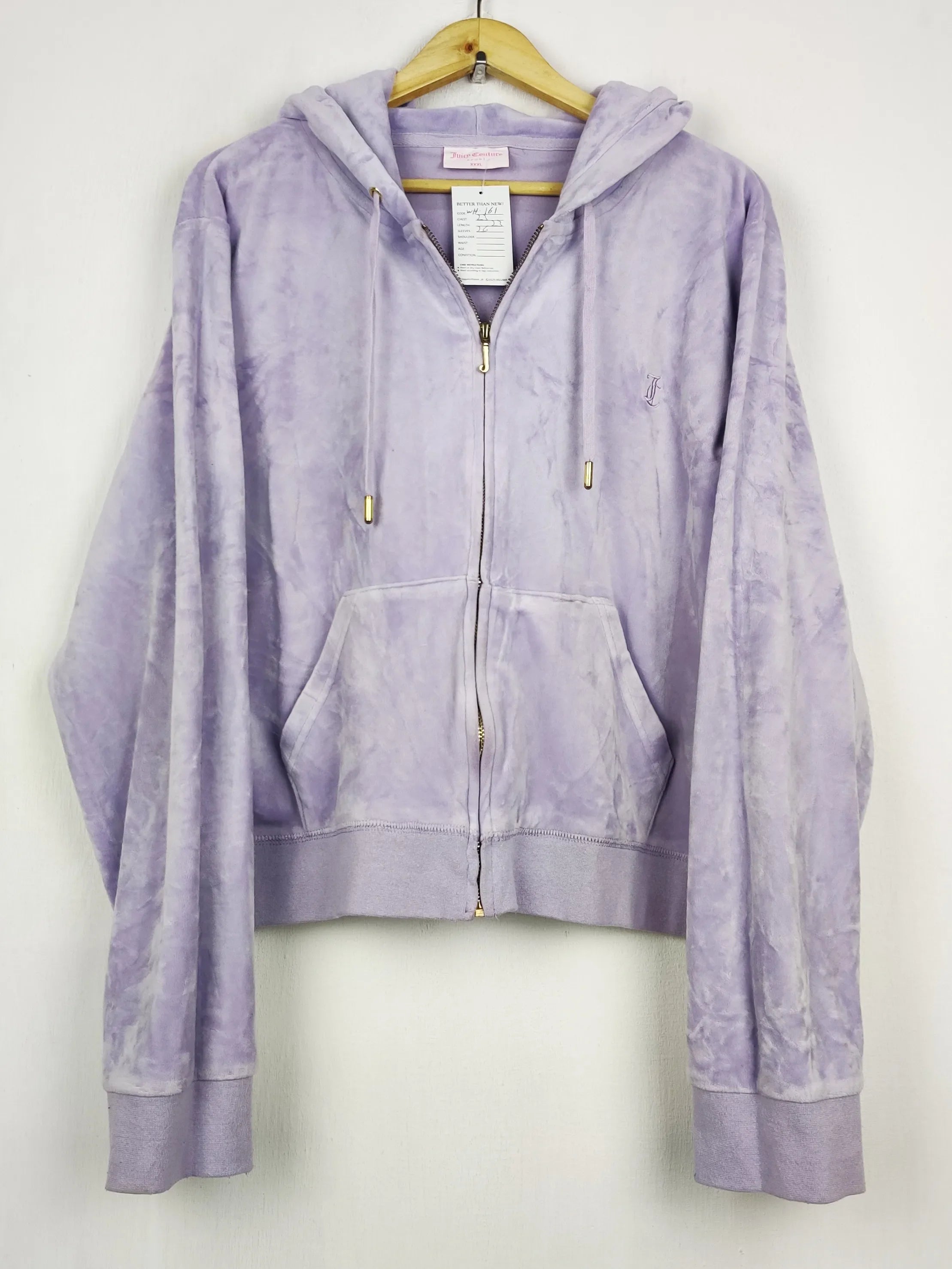 Buy online pre-used pre-loved 100% authentic & Original branded Juicy Couture (WH-161) available in Pakistan. Top international brands avilable.