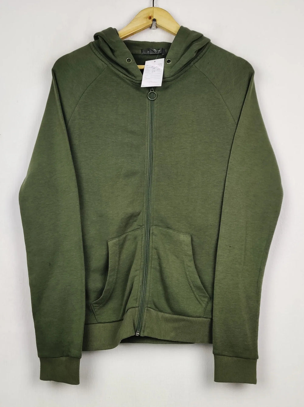 Buy online pre-used pre-loved 100% authentic & Original branded Primark (WH-233) available in Pakistan. Top international brands avilable.