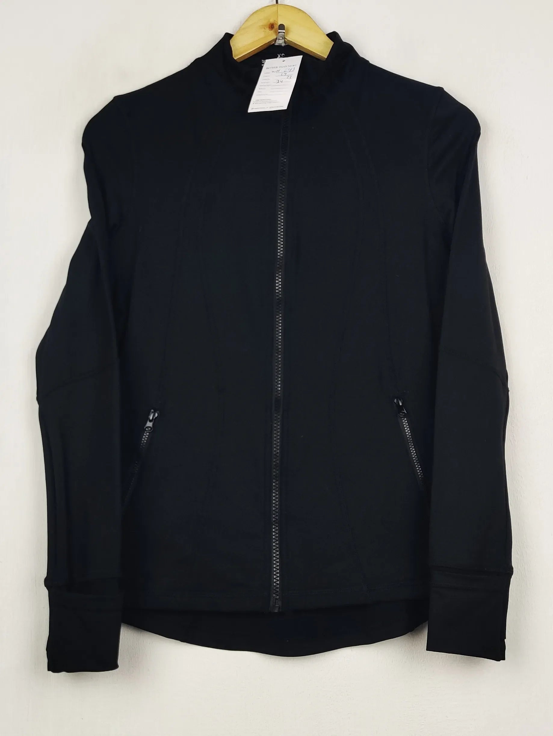 Buy online pre-used pre-loved 100% authentic & Original branded Unknown Brand (WH-243) available in Pakistan. Top international brands avilable.