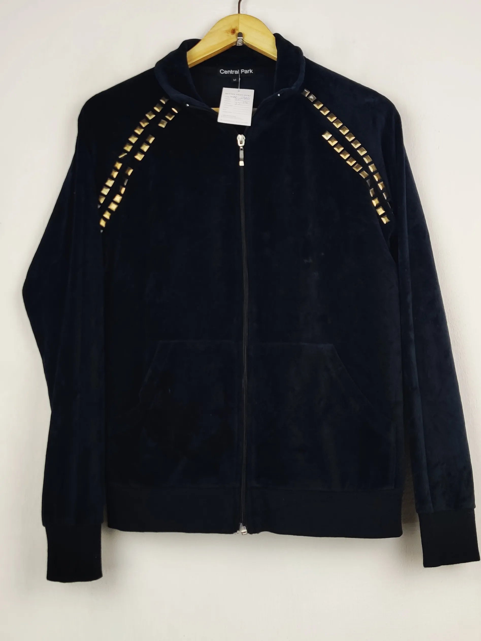 Buy online pre-used pre-loved 100% authentic & Original branded Central Park (WH-246) available in Pakistan. Top international brands avilable.
