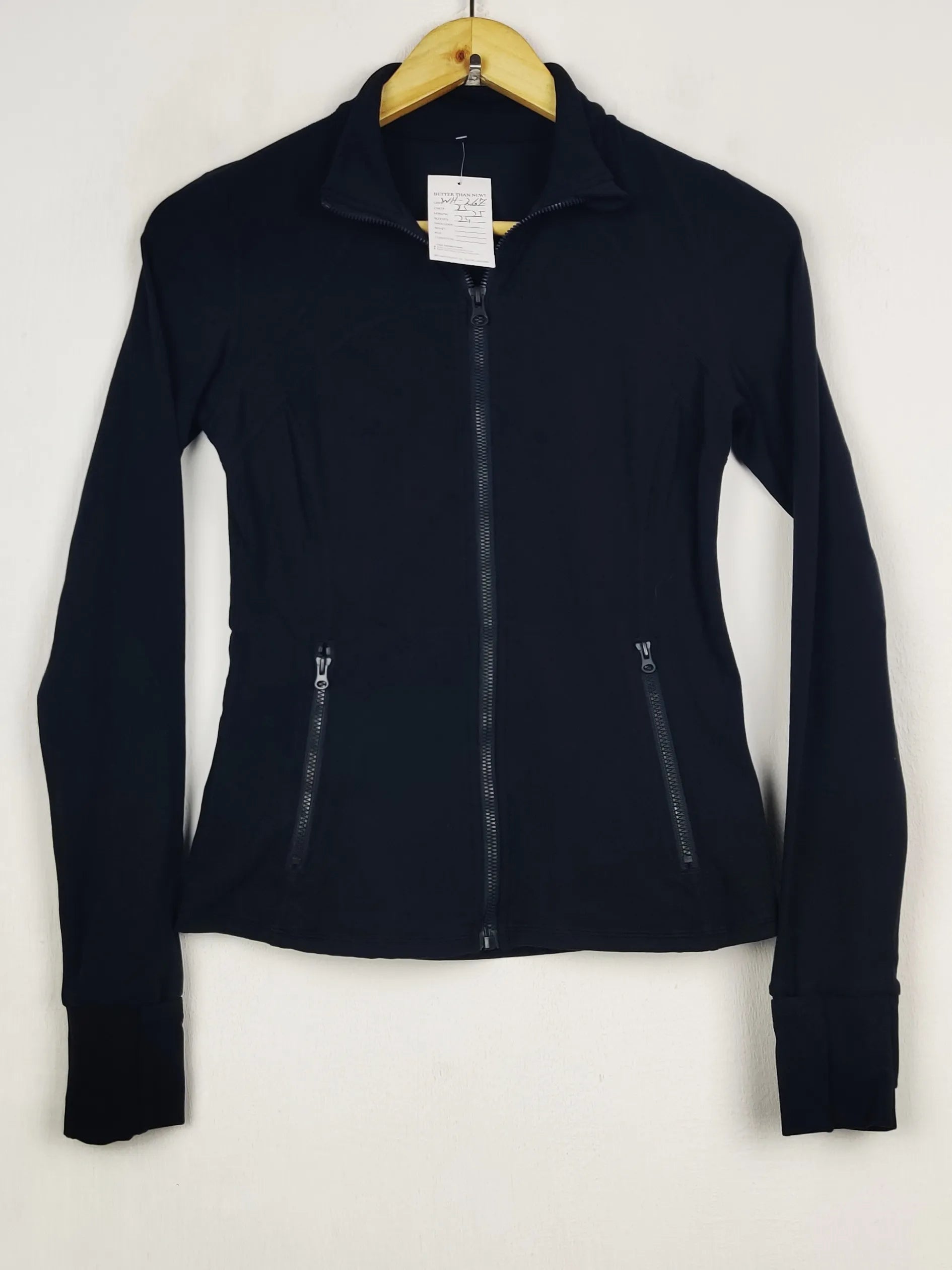 Buy online pre-used pre-loved 100% authentic & Original branded Unknown Brand (WH-267) available in Pakistan. Top international brands avilable.