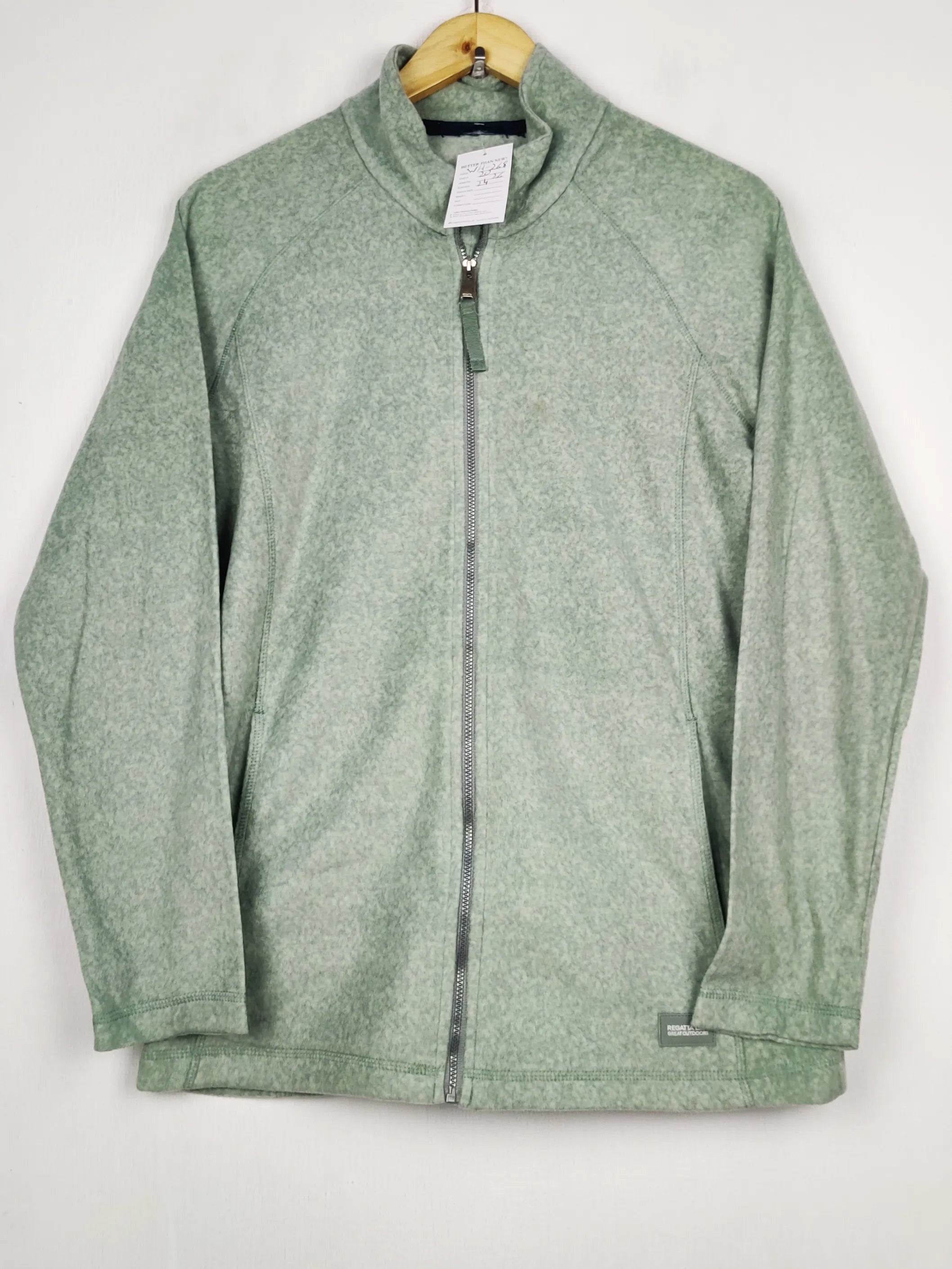 Buy online pre-used pre-loved 100% authentic & Original branded Regatta (WH-268) available in Pakistan. Top international brands avilable.