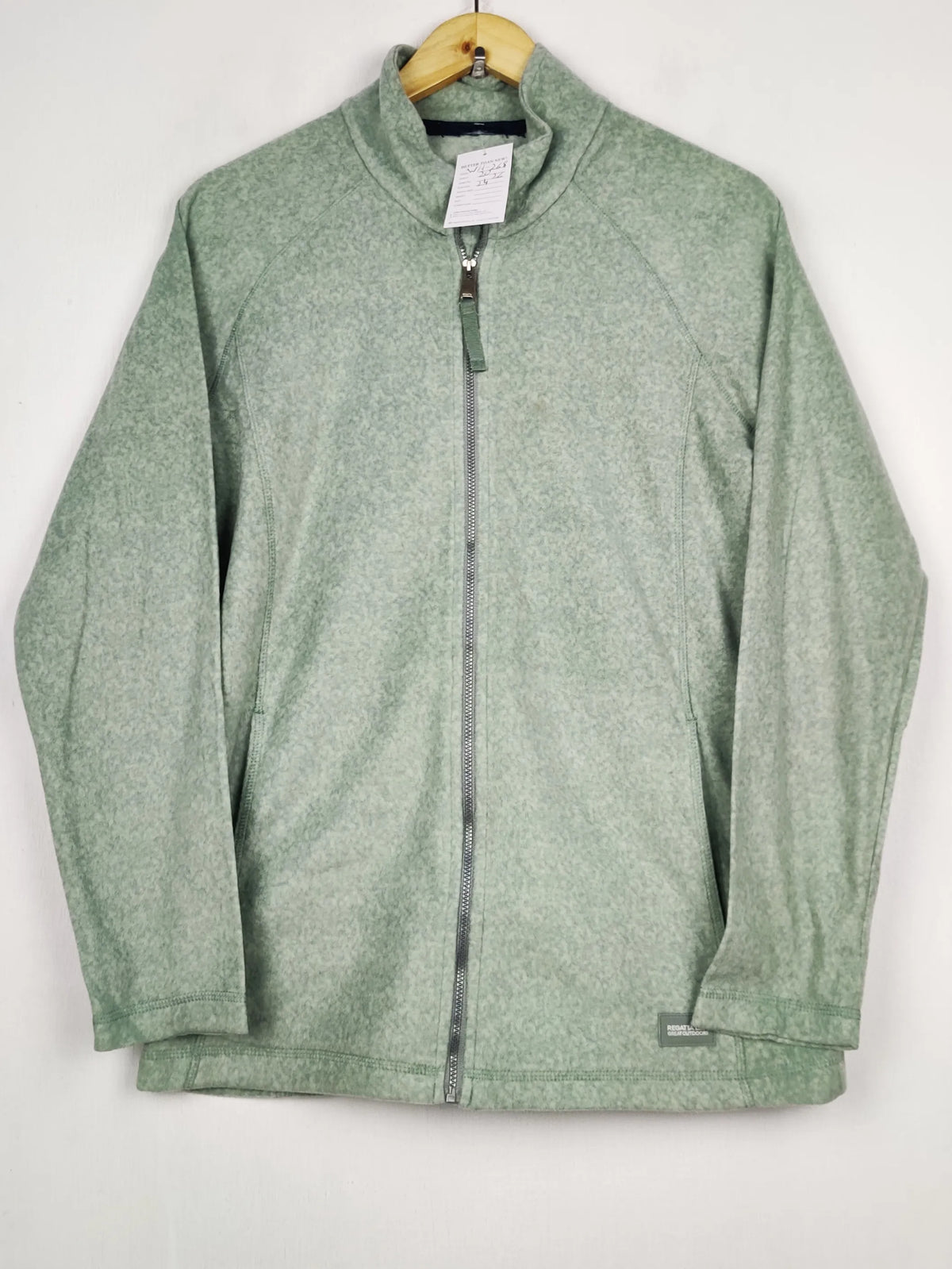 Buy online pre-used pre-loved 100% authentic & Original branded Regatta (WH-268) available in Pakistan. Top international brands avilable.