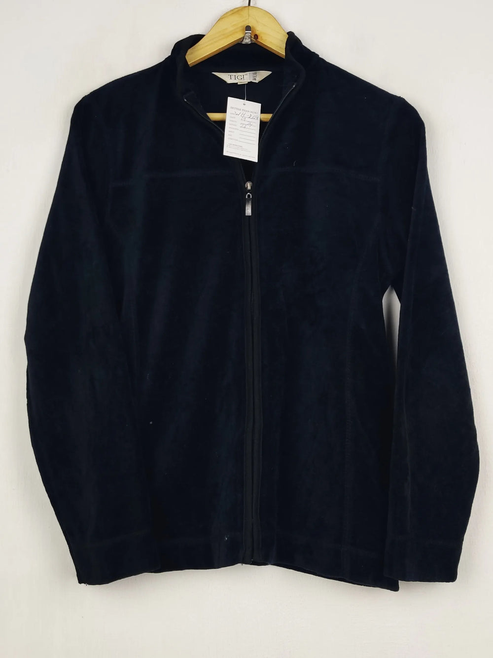 Buy online pre-used pre-loved 100% authentic & Original branded Tigi Wear (WH-269) available in Pakistan. Top international brands avilable.