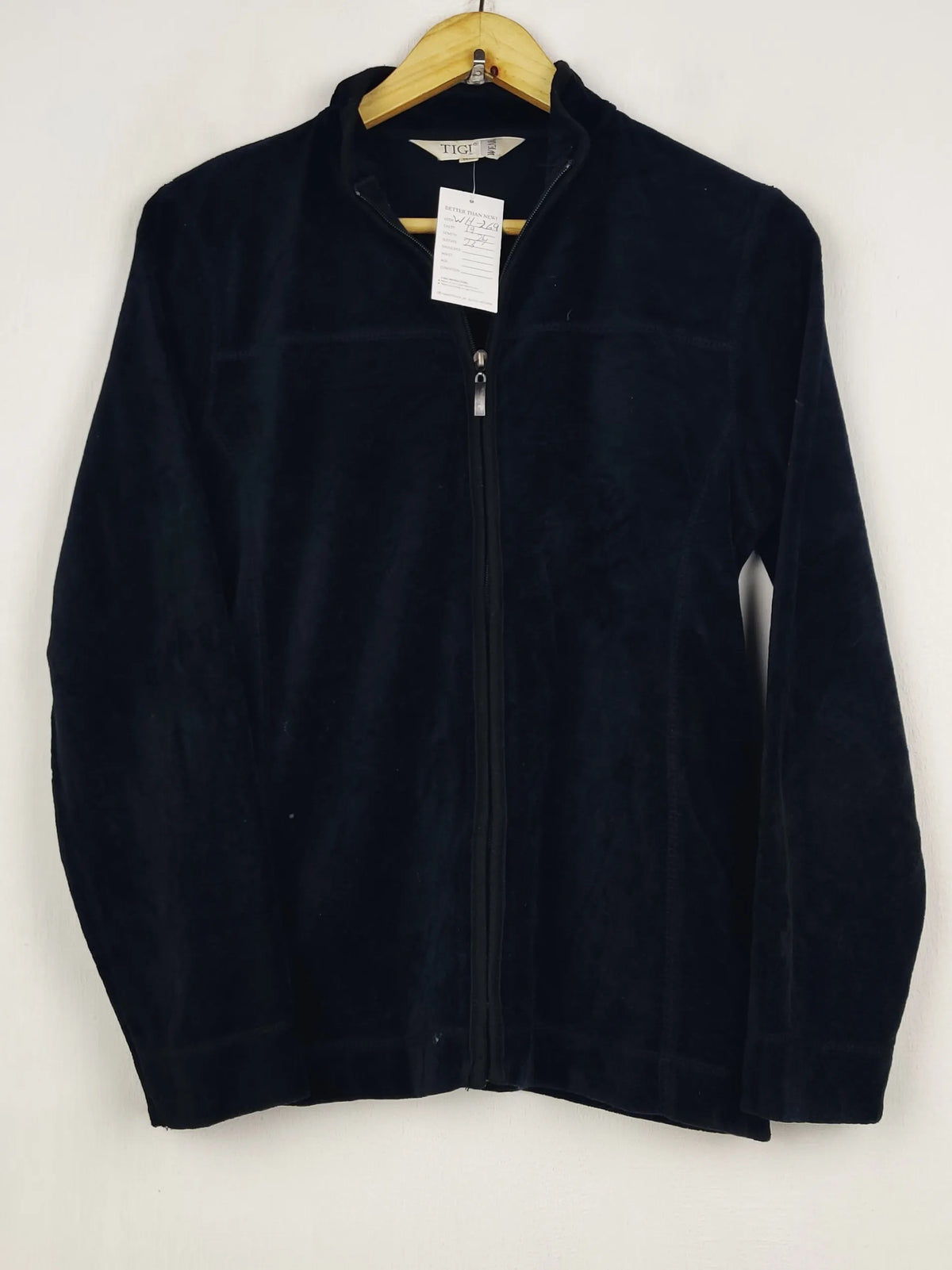 Buy online pre-used pre-loved 100% authentic & Original branded Tigi Wear (WH-269) available in Pakistan. Top international brands avilable.