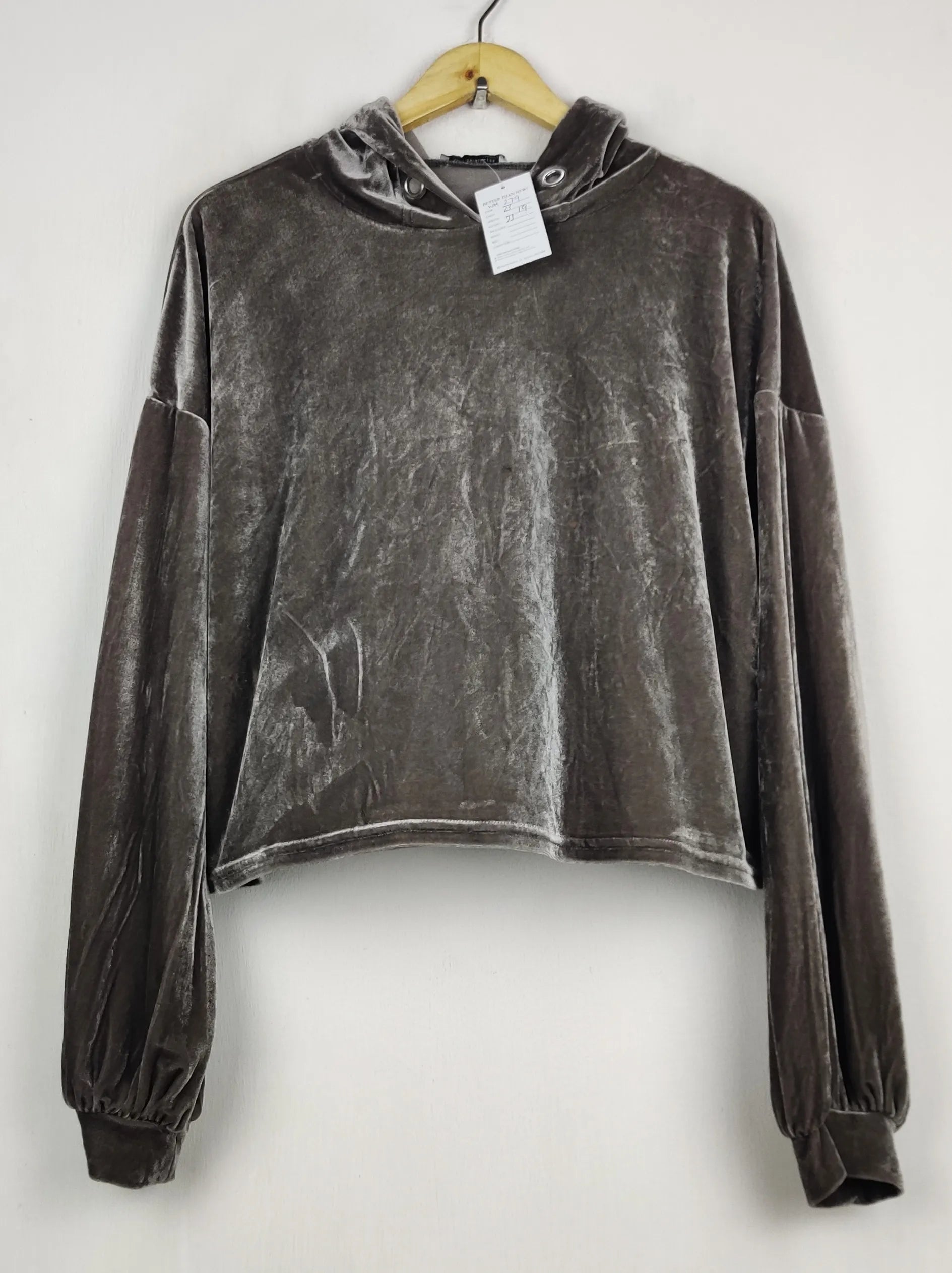 Buy online pre-used pre-loved 100% authentic & Original branded Zara (WH-279) available in Pakistan. Top international brands avilable.