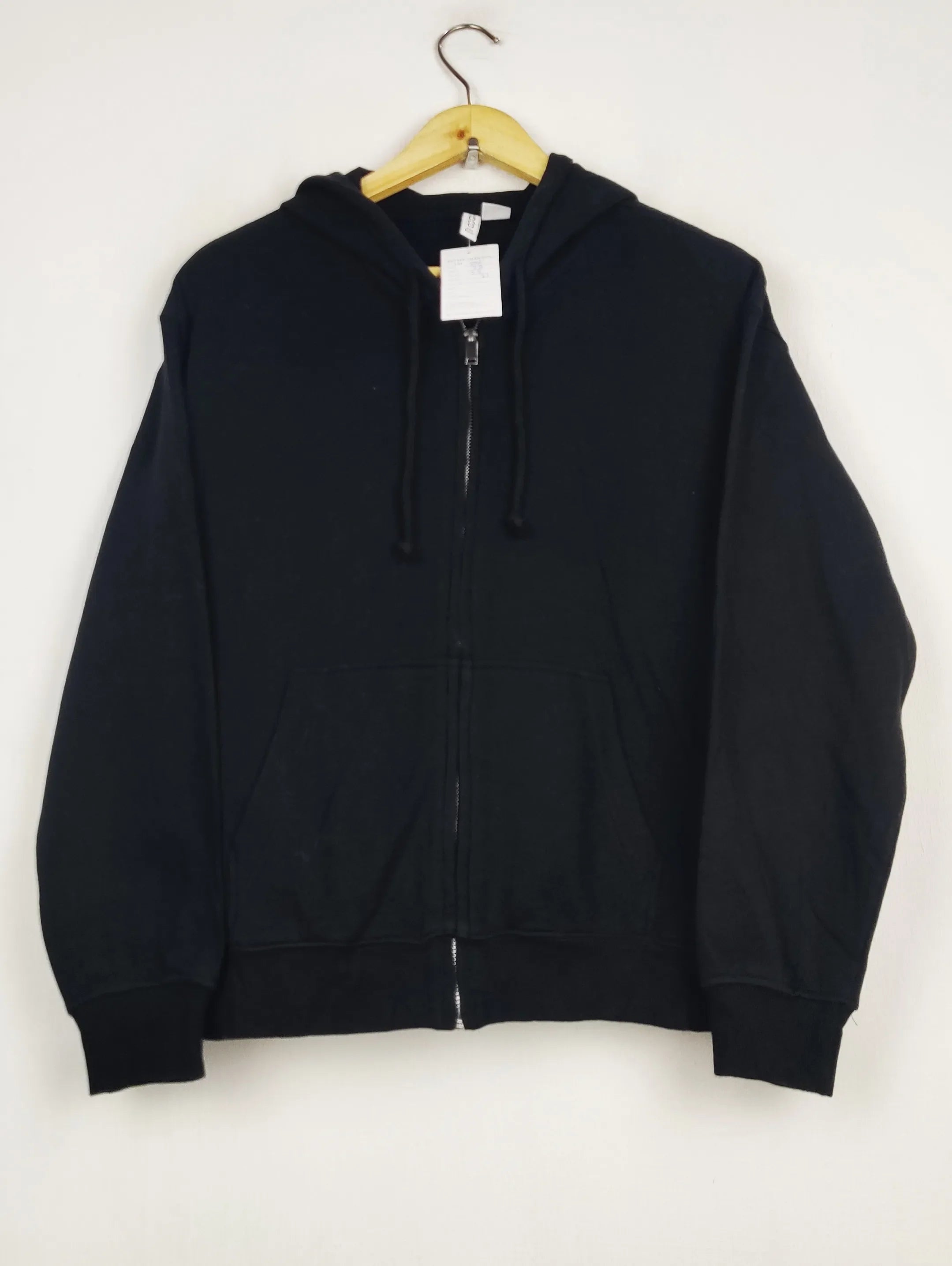 Buy online pre-used pre-loved 100% authentic & Original branded H&M (WH-286) available in Pakistan. Top international brands avilable.
