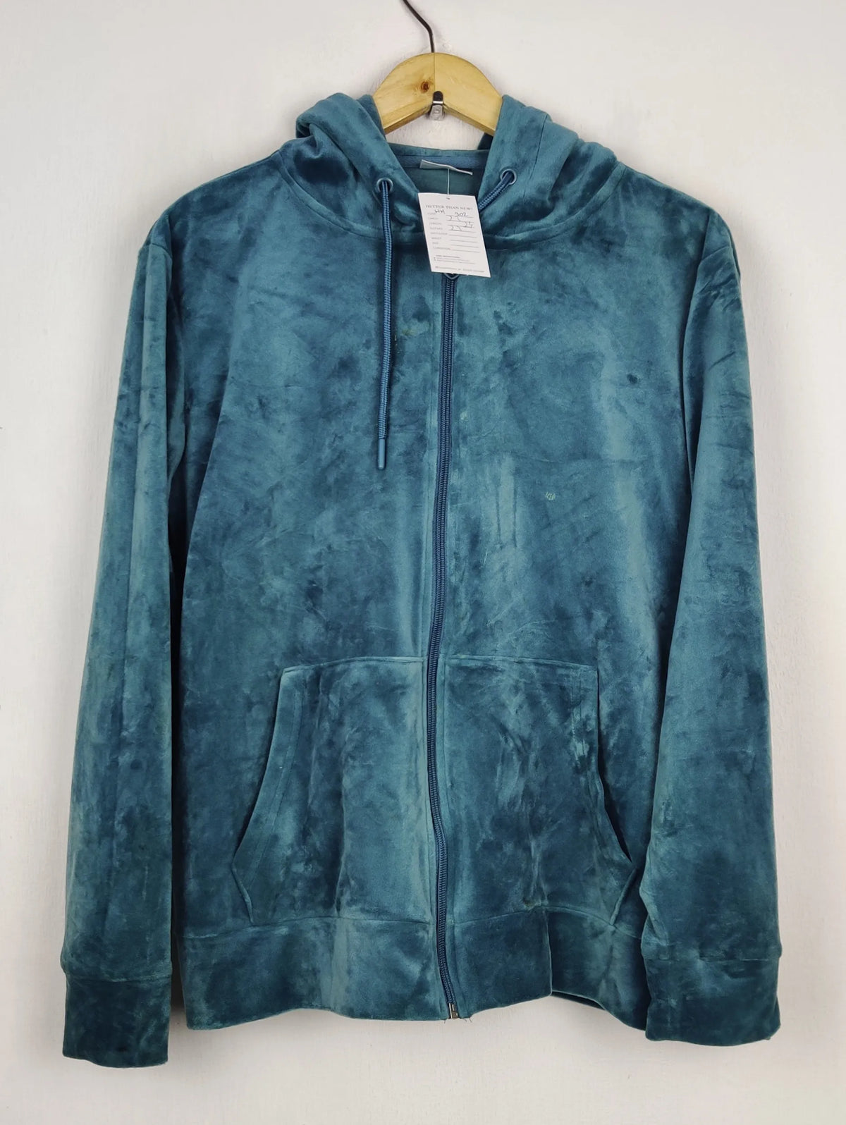 Buy online pre-used pre-loved 100% authentic & Original branded Beloved (WH-302) available in Pakistan. Top international brands avilable.