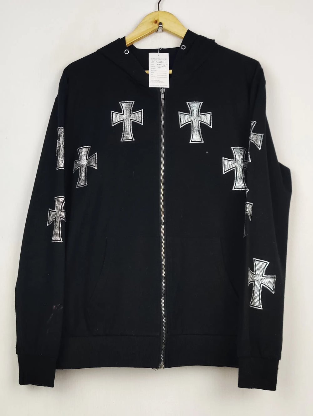 Buy online pre-used pre-loved 100% authentic & Original branded Unknown Brand (WH-307) available in Pakistan. Top international brands avilable.
