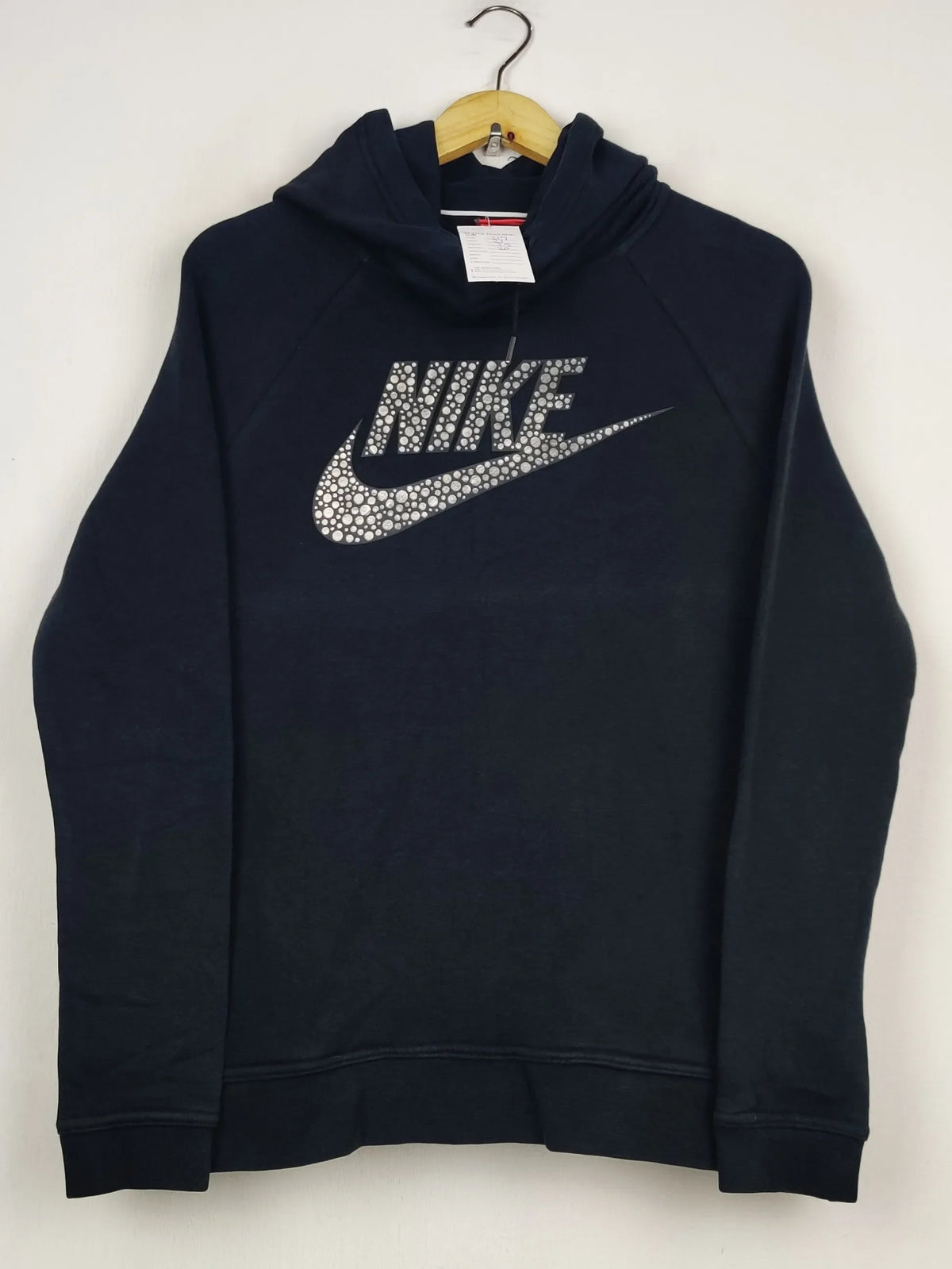 Buy online pre-used pre-loved 100% authentic & Original branded Nike (WH-317) available in Pakistan. Top international brands avilable.