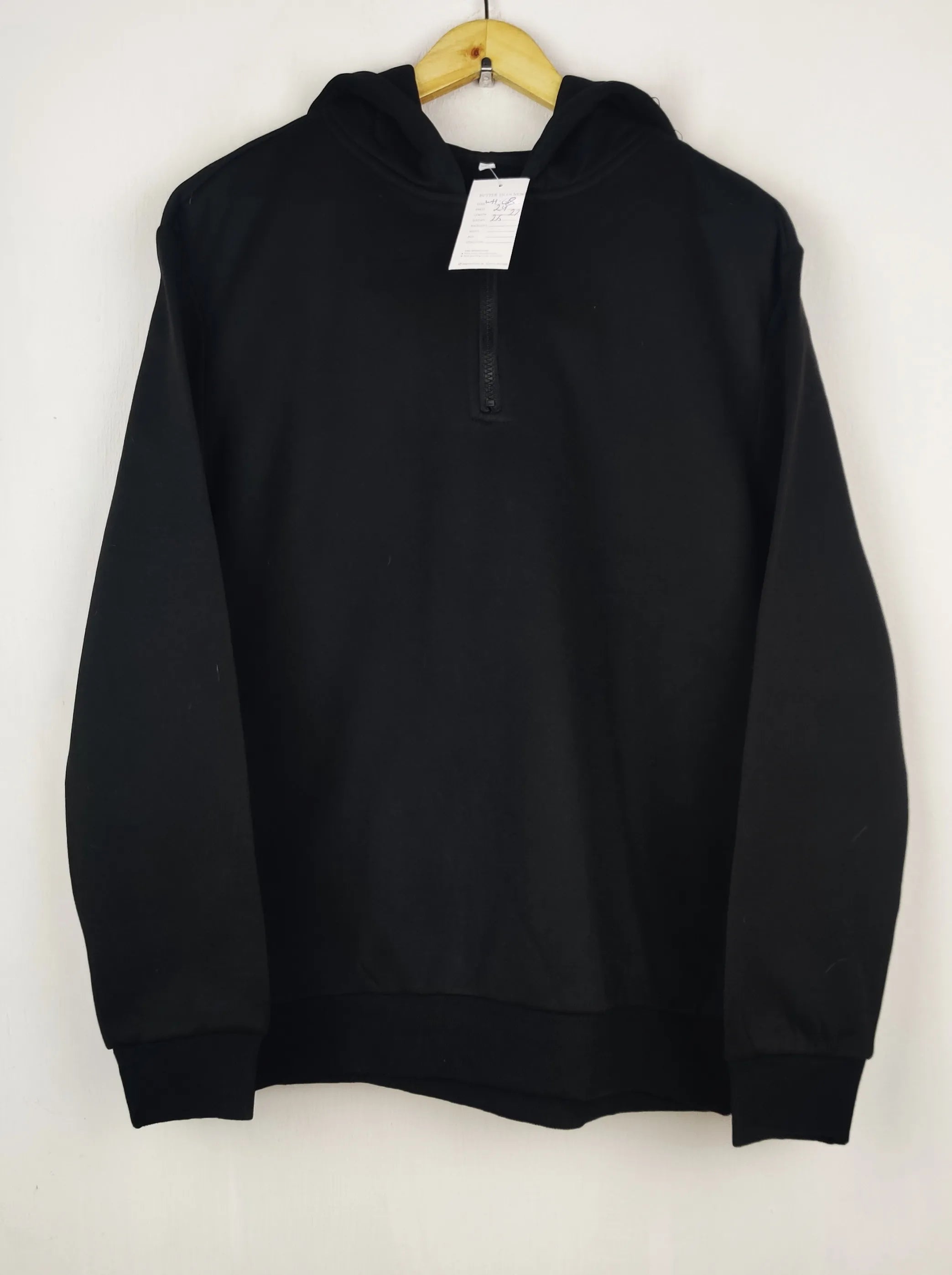 Buy online pre-used pre-loved 100% authentic & Original branded Unknown Brand (WH-68) available in Pakistan. Top international brands avilable.