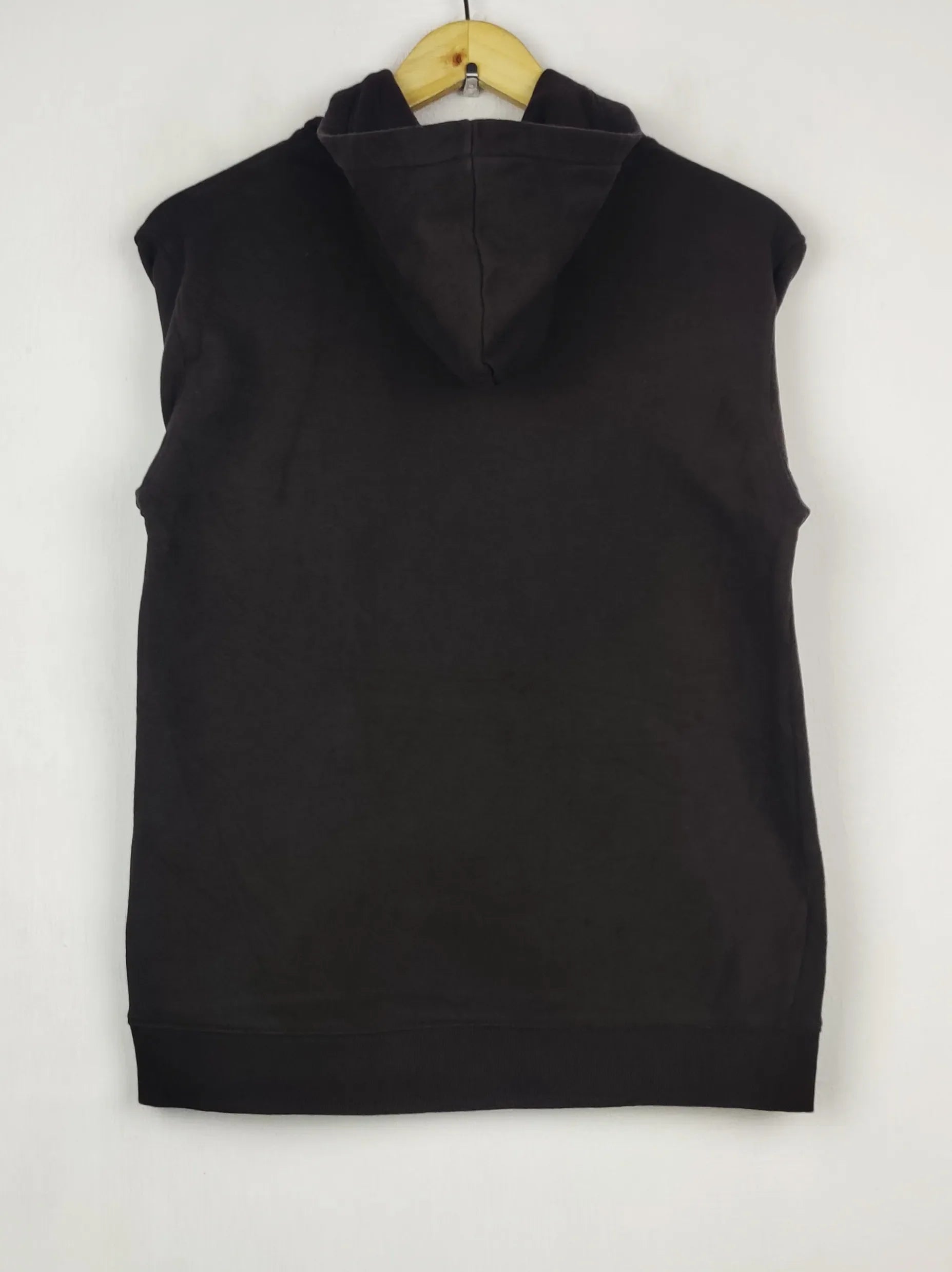 H&M (WH-74)