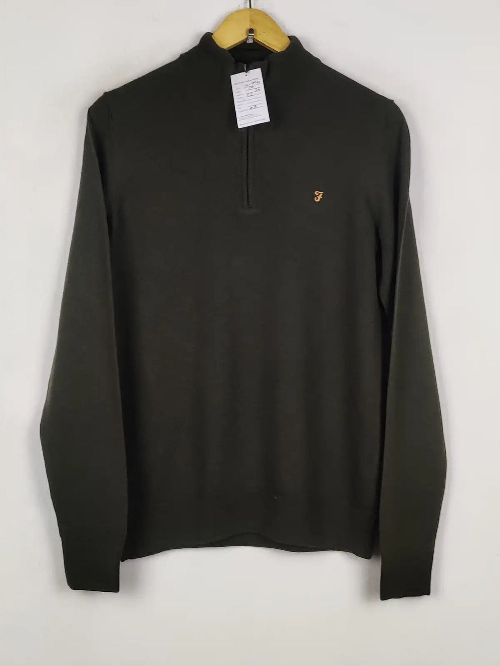 Buy online pre-used pre-loved 100% authentic & Original branded Farah (WJS-06) available in Pakistan. Top international brands avilable.