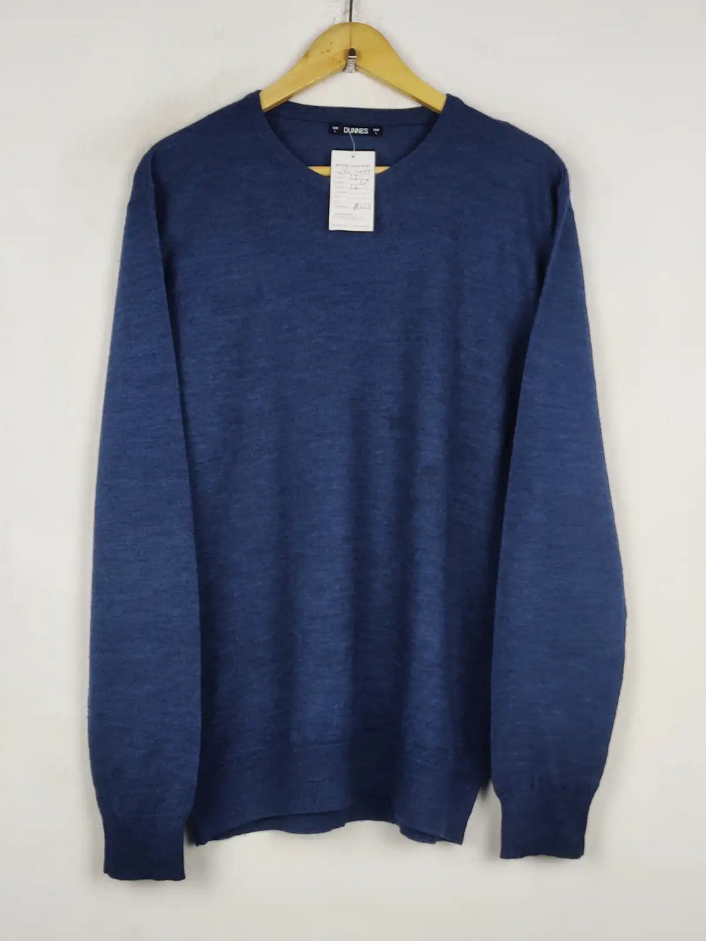 Buy online pre-used pre-loved 100% authentic & Original branded Unknown Brand (WJS-106) available in Pakistan. Top international brands avilable.
