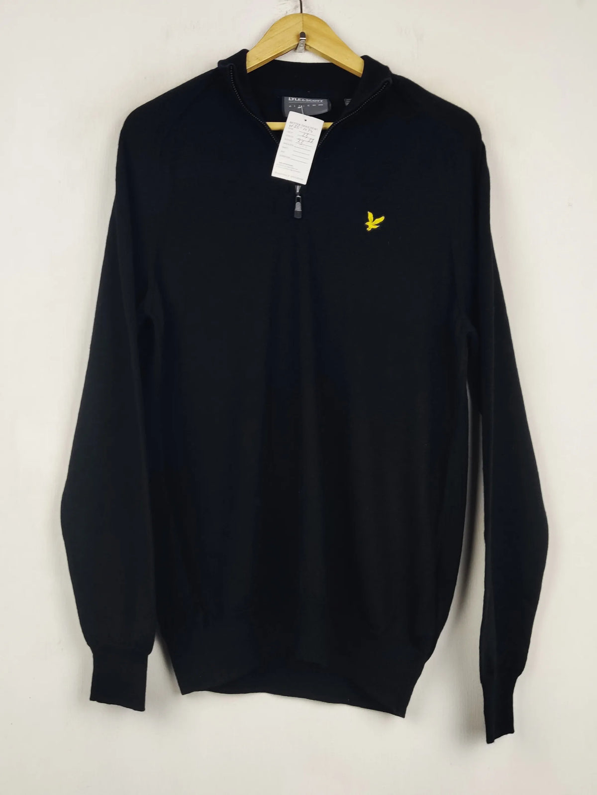 Buy online pre-used pre-loved 100% authentic & Original branded Lyle & Scott (WJS-1074) available in Pakistan. Top international brands avilable.