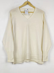 Buy online pre-used pre-loved 100% authentic & Original branded Uniqlo (WJS-1108) available in Pakistan. Top international brands avilable.