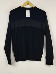Buy online pre-used pre-loved 100% authentic & Original branded Uniqlo (WJS-1111) available in Pakistan. Top international brands avilable.