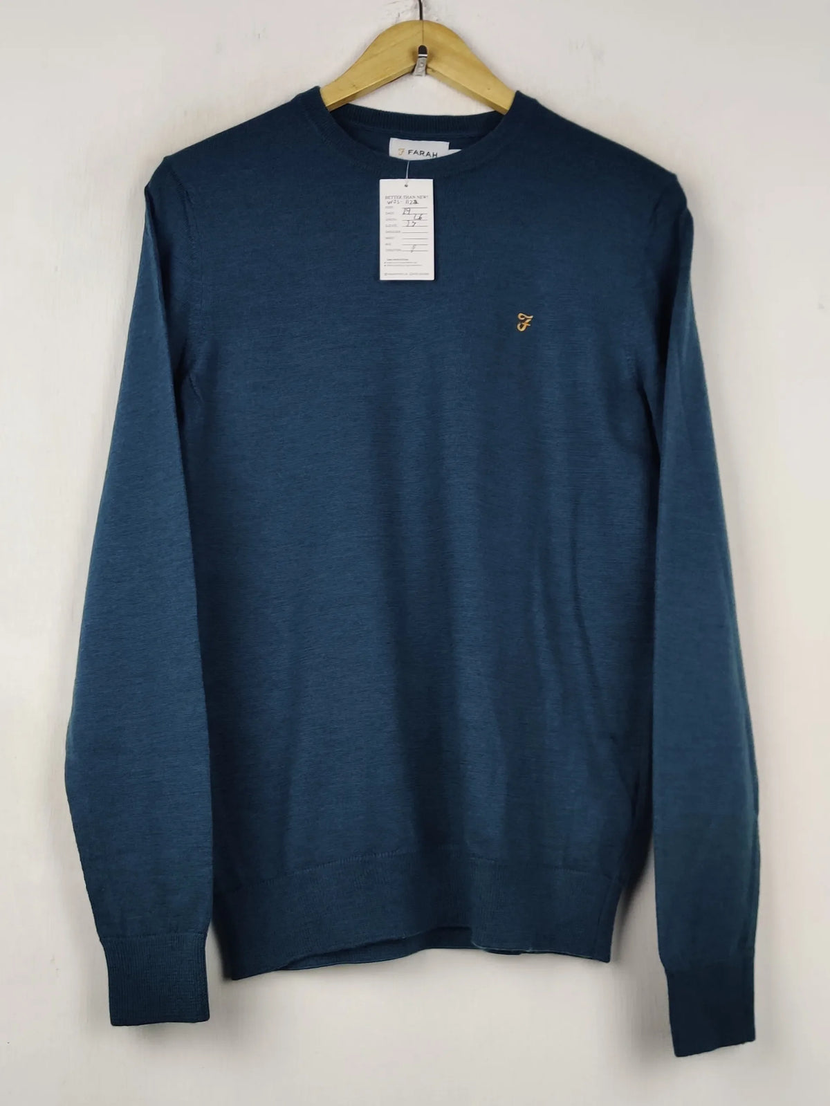 Buy online pre-used pre-loved 100% authentic & Original branded Farah (WJS-1122) available in Pakistan. Top international brands avilable.