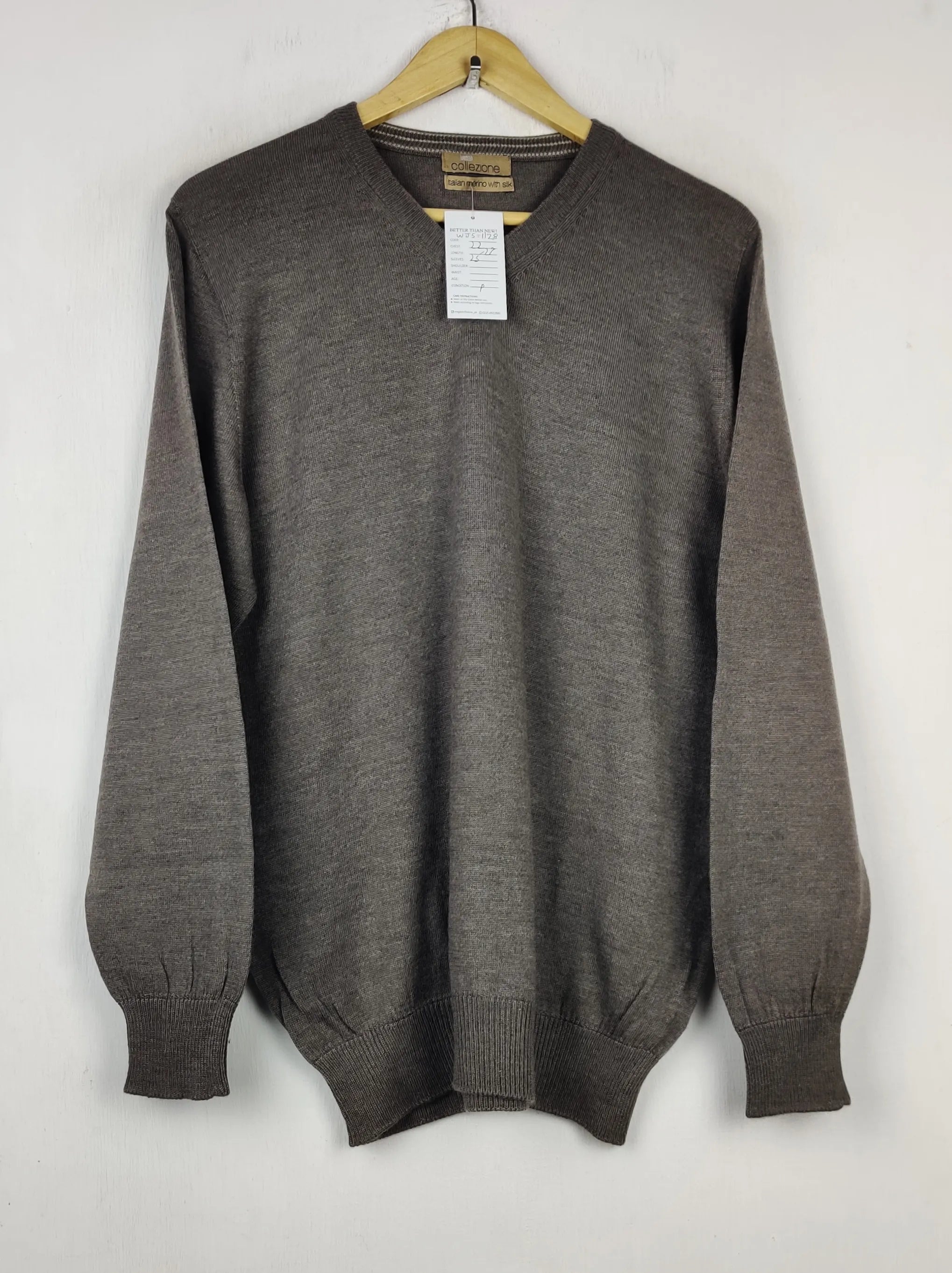 Buy online pre-used pre-loved 100% authentic & Original branded Marks & Spencer (WJS-1128) available in Pakistan. Top international brands avilable.