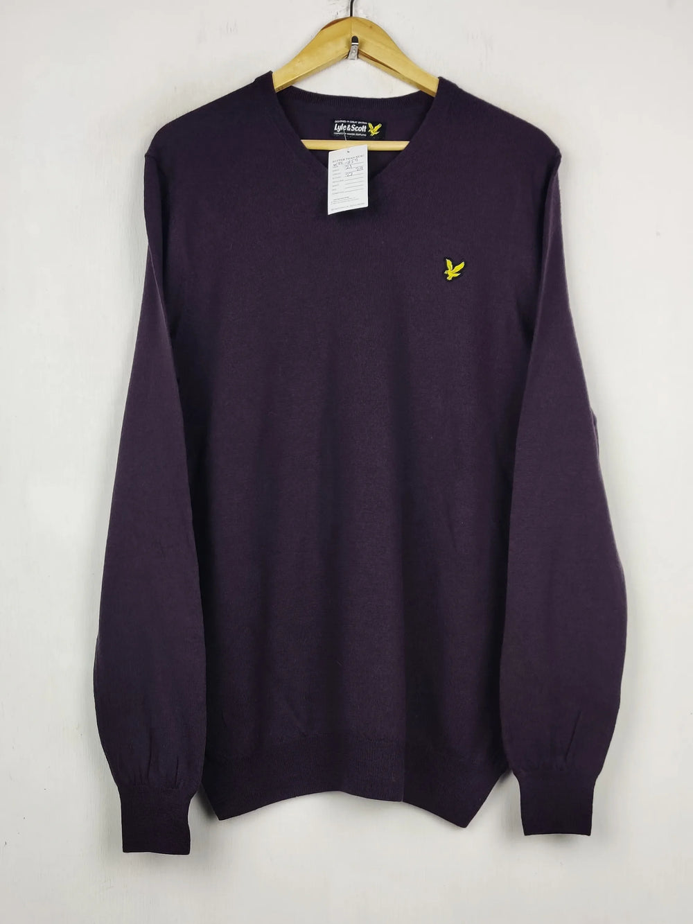 Buy online pre-used pre-loved 100% authentic & Original branded Lyle & Scott (WJS-1159) available in Pakistan. Top international brands avilable.