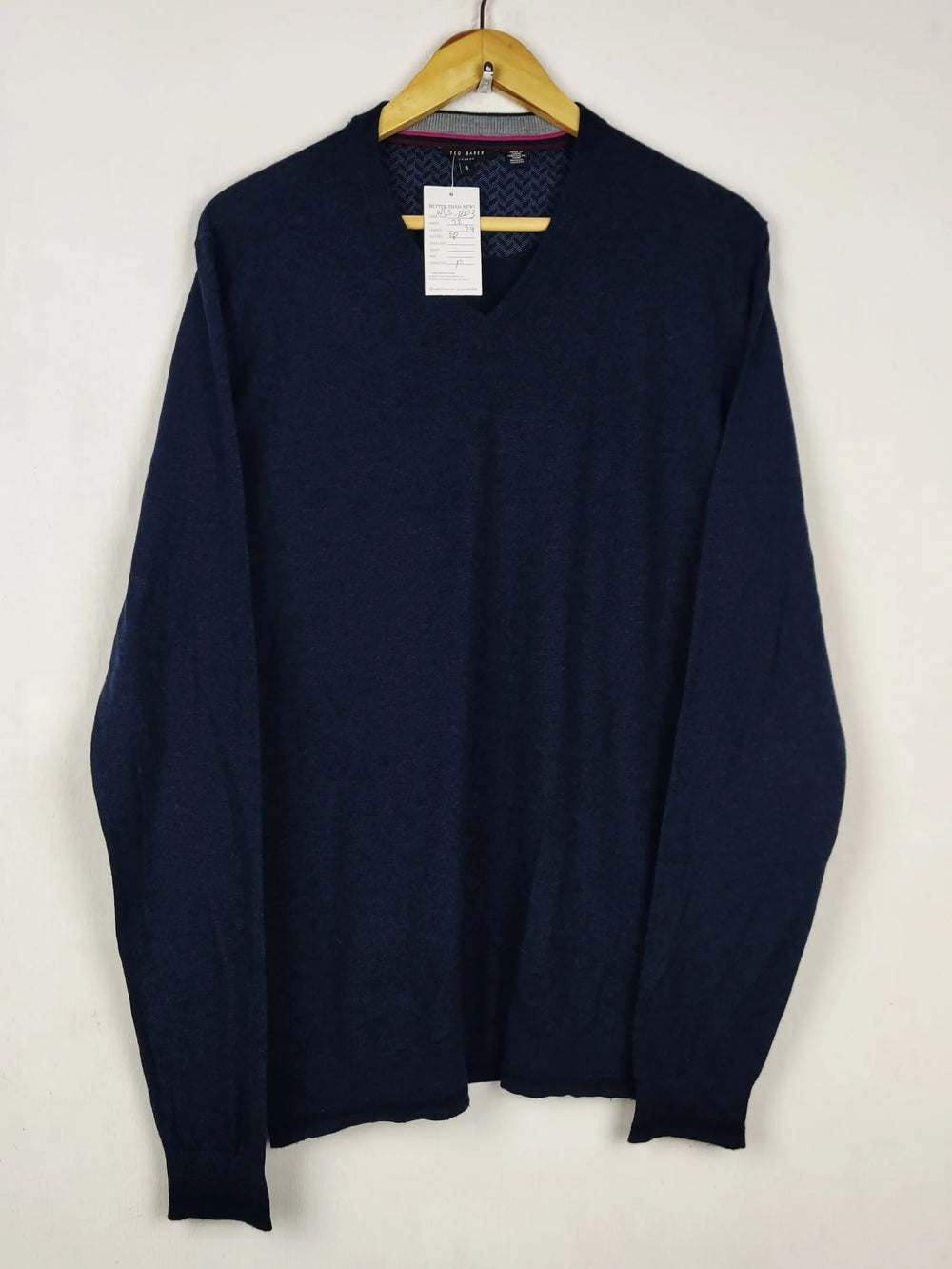 Buy online pre-used pre-loved 100% authentic & Original branded T.E.D B.A.K.E.R. (WJS-1203) available in Pakistan. Top international brands avilable.