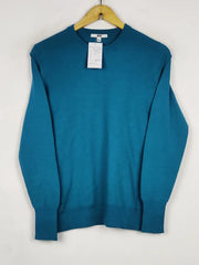 Buy online pre-used pre-loved 100% authentic & Original branded Uniqlo (WJS-139) available in Pakistan. Top international brands avilable.