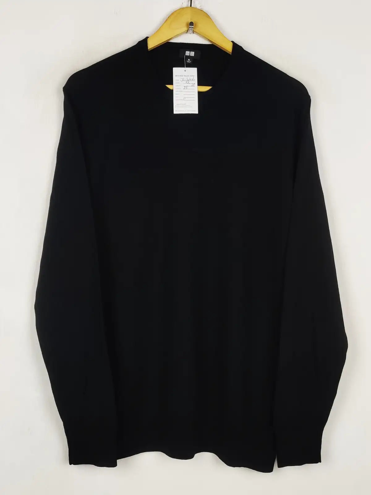 Buy online pre-used pre-loved 100% authentic & Original branded Uniqlo (WJS-168) available in Pakistan. Top international brands avilable.