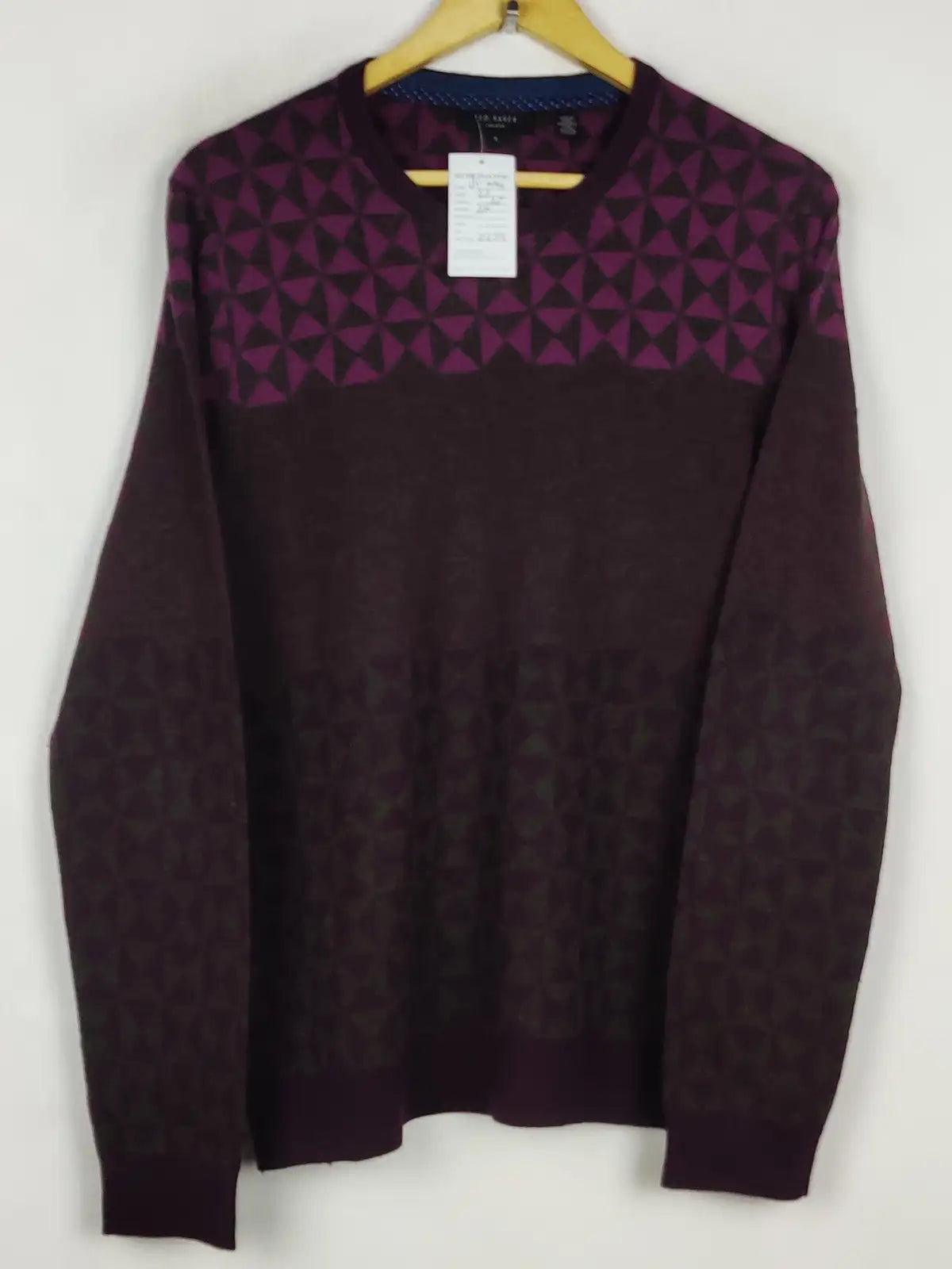 Buy online pre-used pre-loved 100% authentic & Original branded T.E.D B.A.K.E.R (WJS-184) available in Pakistan. Top international brands avilable.