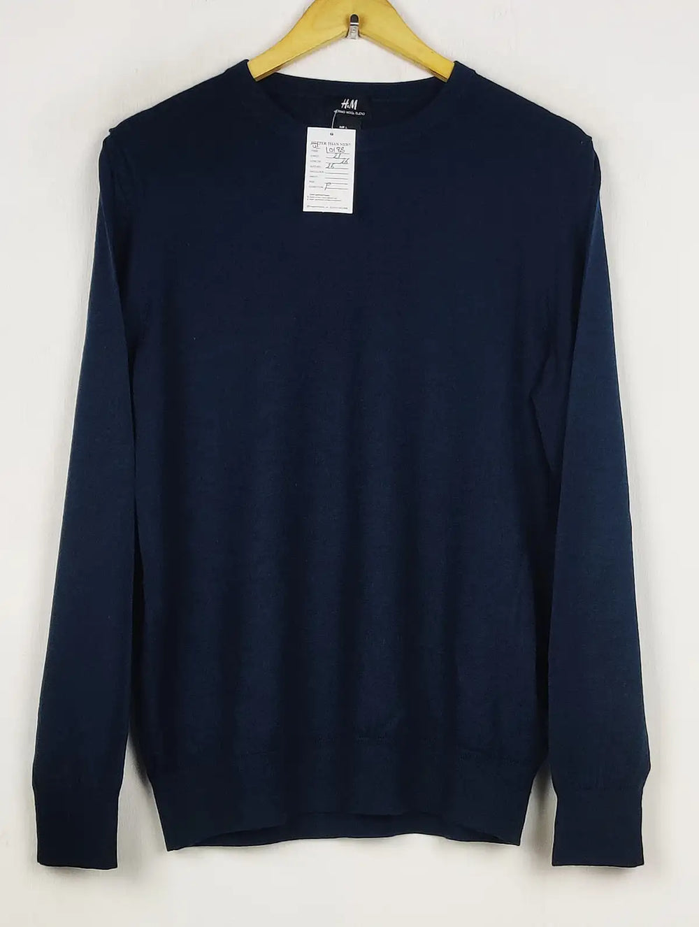 Buy online pre-used pre-loved 100% authentic & Original branded H&M (WJS-232) available in Pakistan. Top international brands avilable.