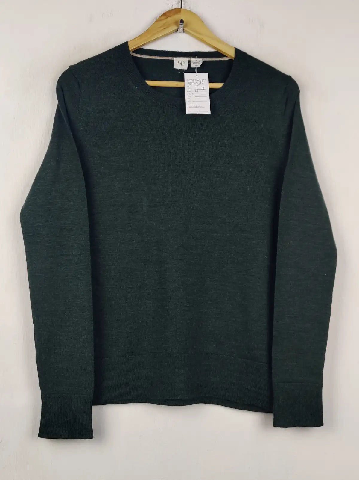 Buy online pre-used pre-loved 100% authentic & Original branded Gap (WJS-289) available in Pakistan. Top international brands avilable.