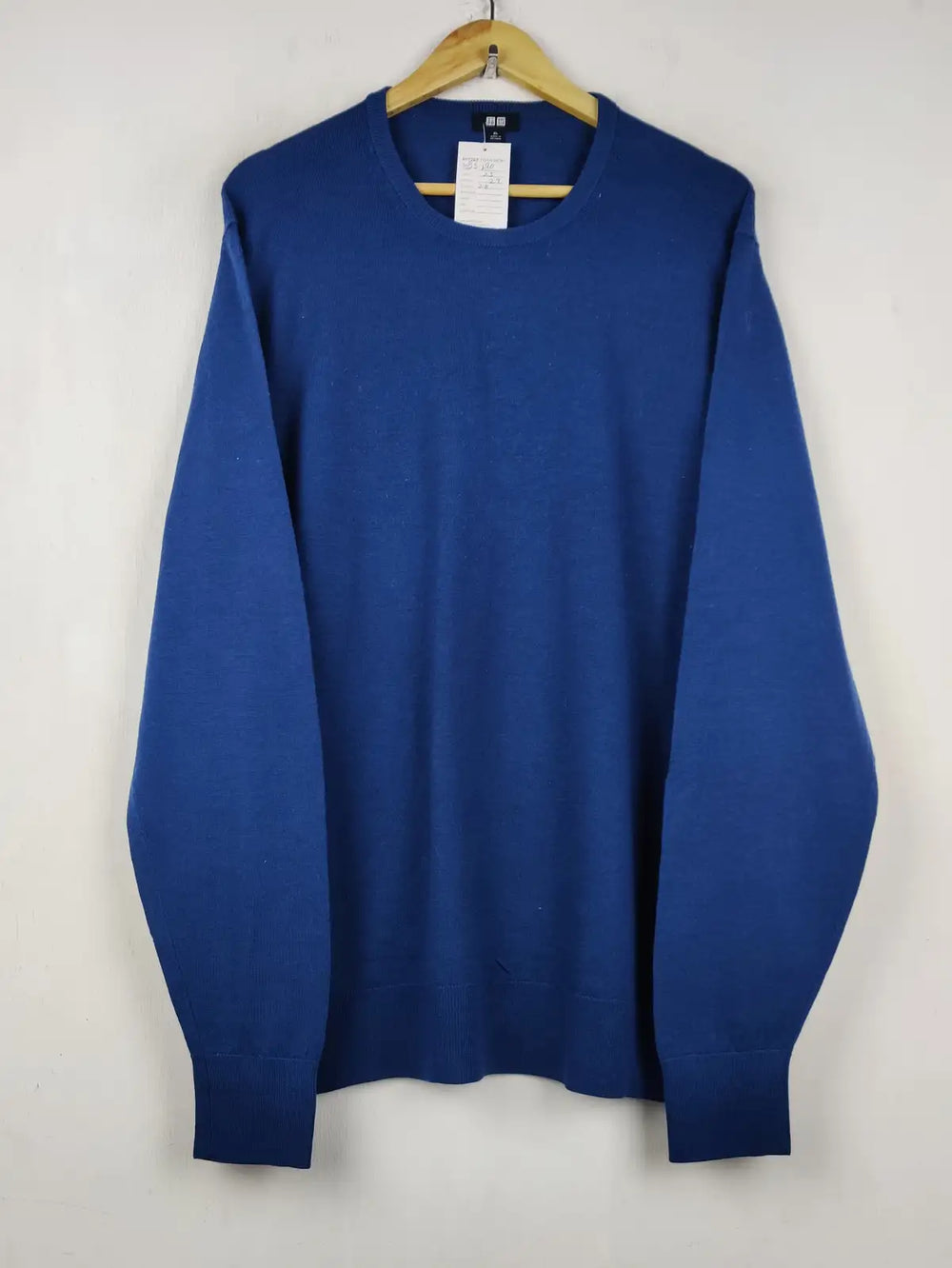 Buy online pre-used pre-loved 100% authentic & Original branded Uniqlo (WJS-290) available in Pakistan. Top international brands avilable.