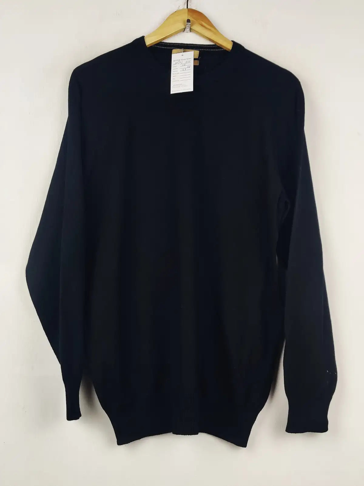 Buy online pre-used pre-loved 100% authentic & Original branded Collezione (WJS-322) available in Pakistan. Top international brands avilable.
