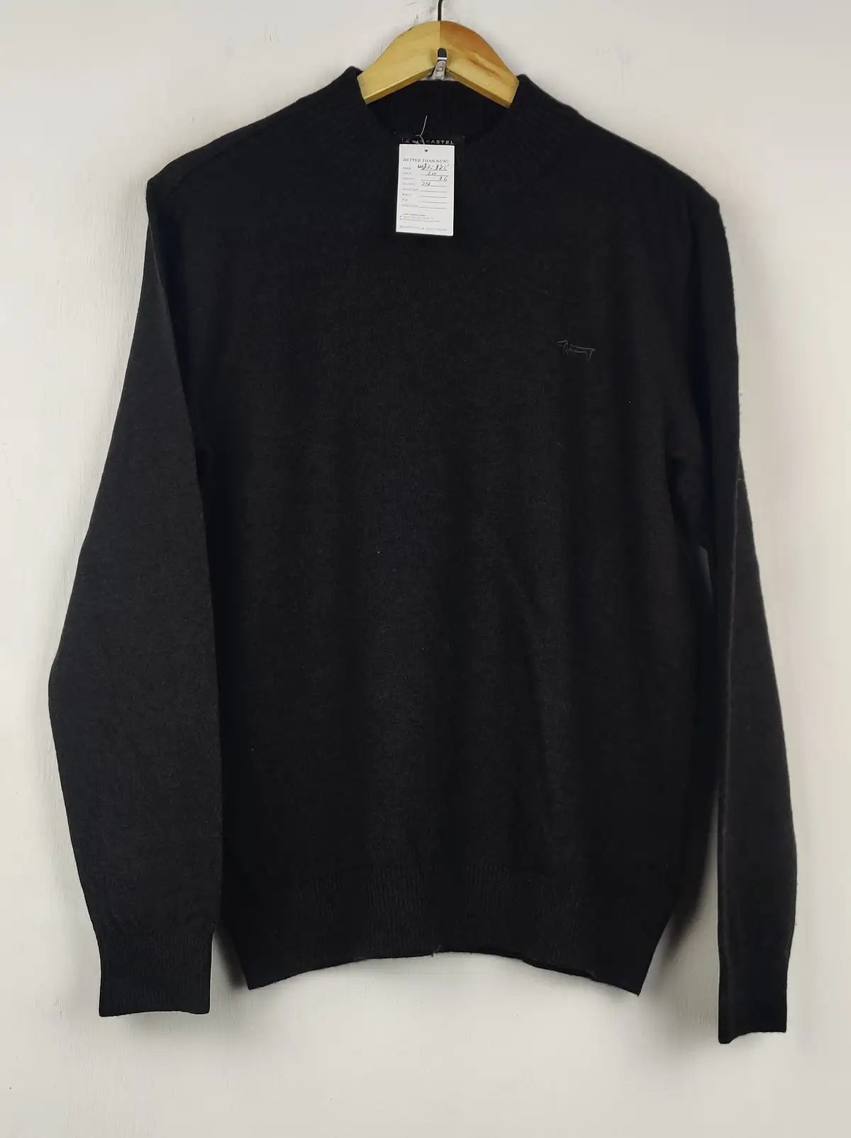 Buy online pre-used pre-loved 100% authentic & Original branded Louis Castel (WJS-325) available in Pakistan. Top international brands avilable.