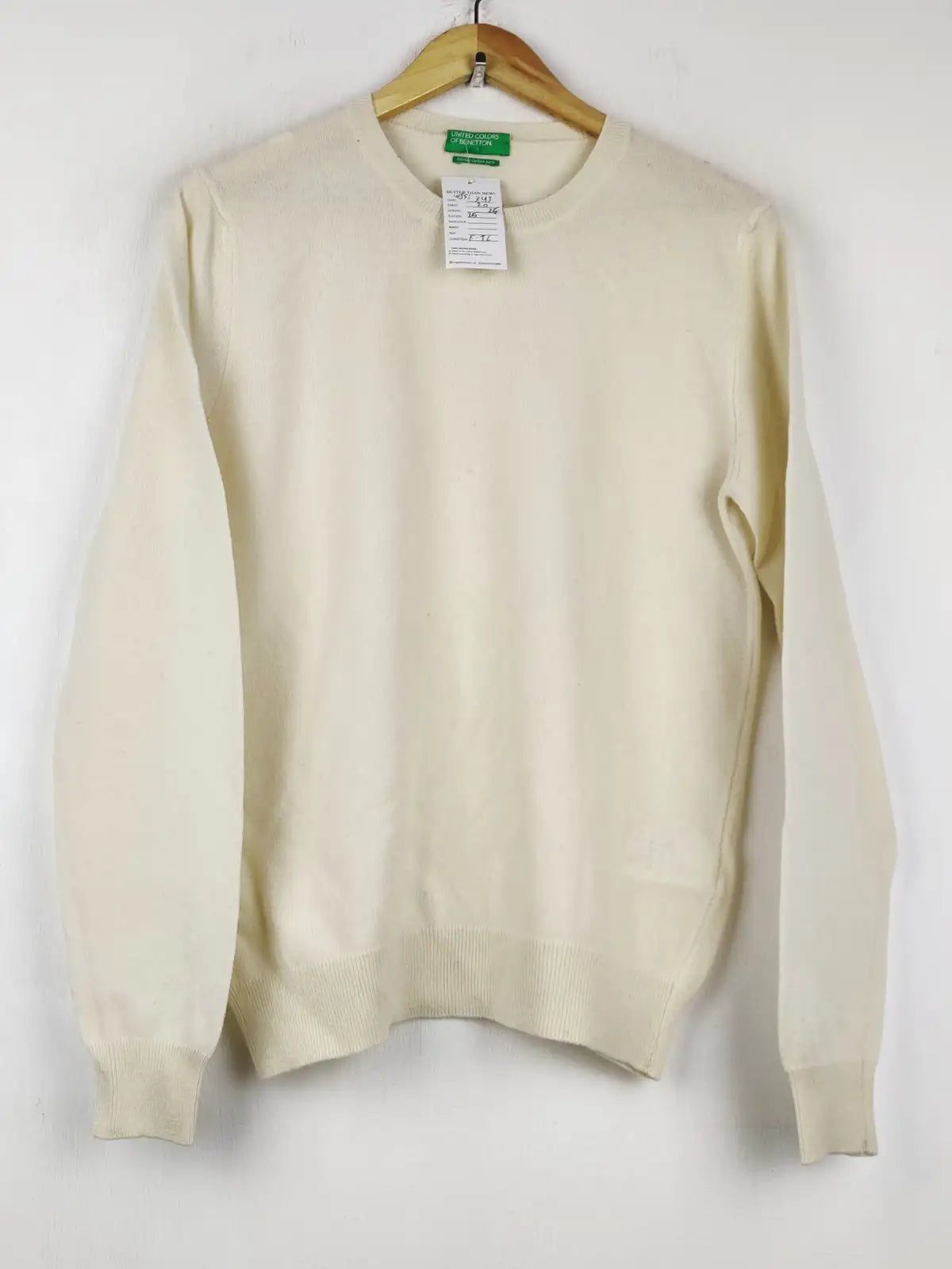 Buy online pre-used pre-loved 100% authentic & Original branded United Colors (WJS-343) available in Pakistan. Top international brands avilable.