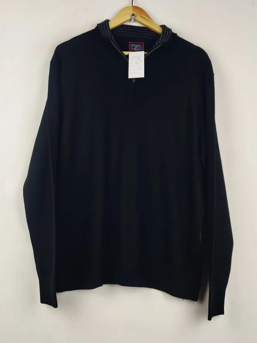 Buy online pre-used pre-loved 100% authentic & Original branded Untuckit (WJS-348) available in Pakistan. Top international brands avilable.