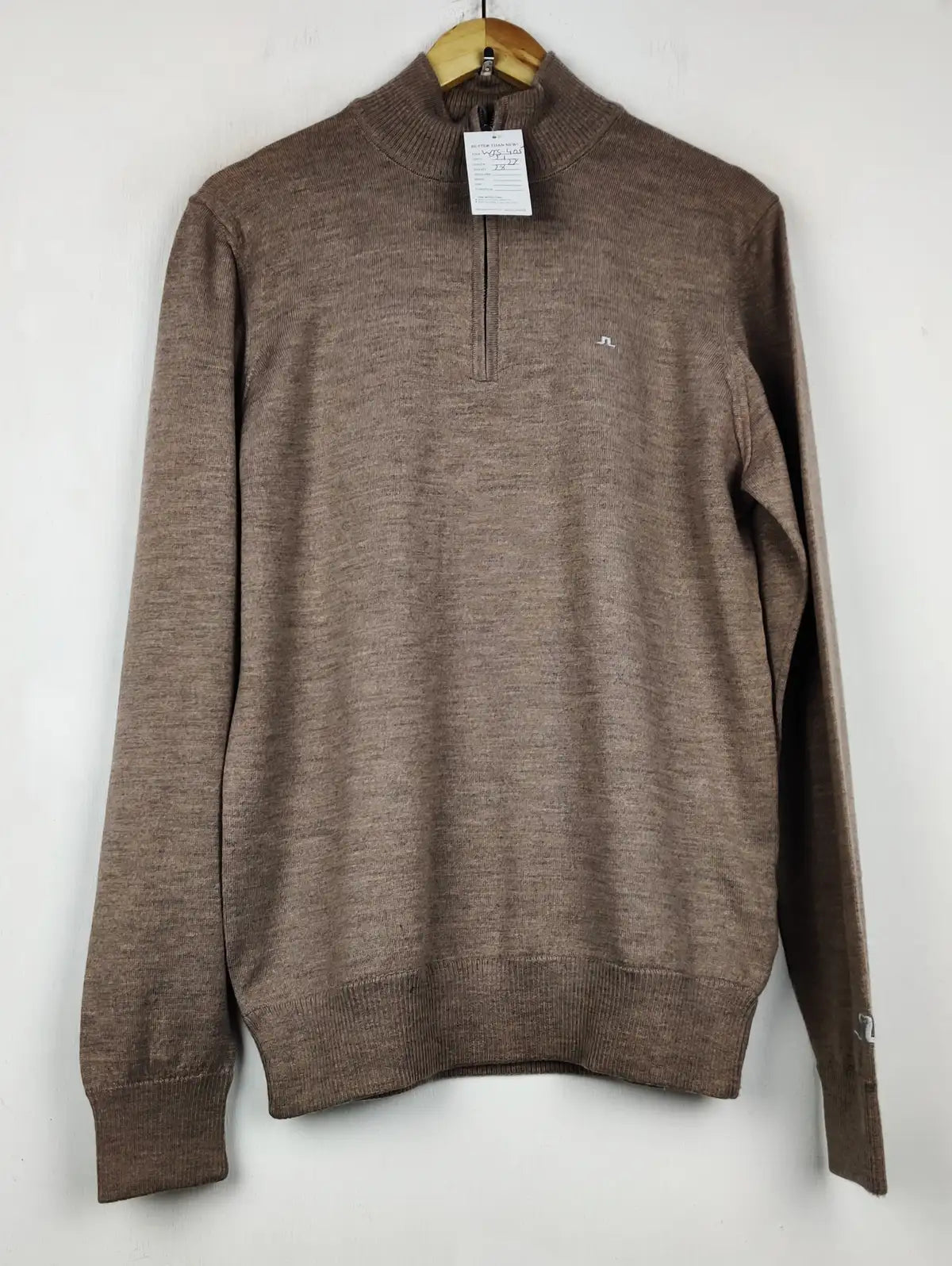 Buy online pre-used pre-loved 100% authentic & Original branded J.Lindeberg (WJS-405) available in Pakistan. Top international brands avilable.
